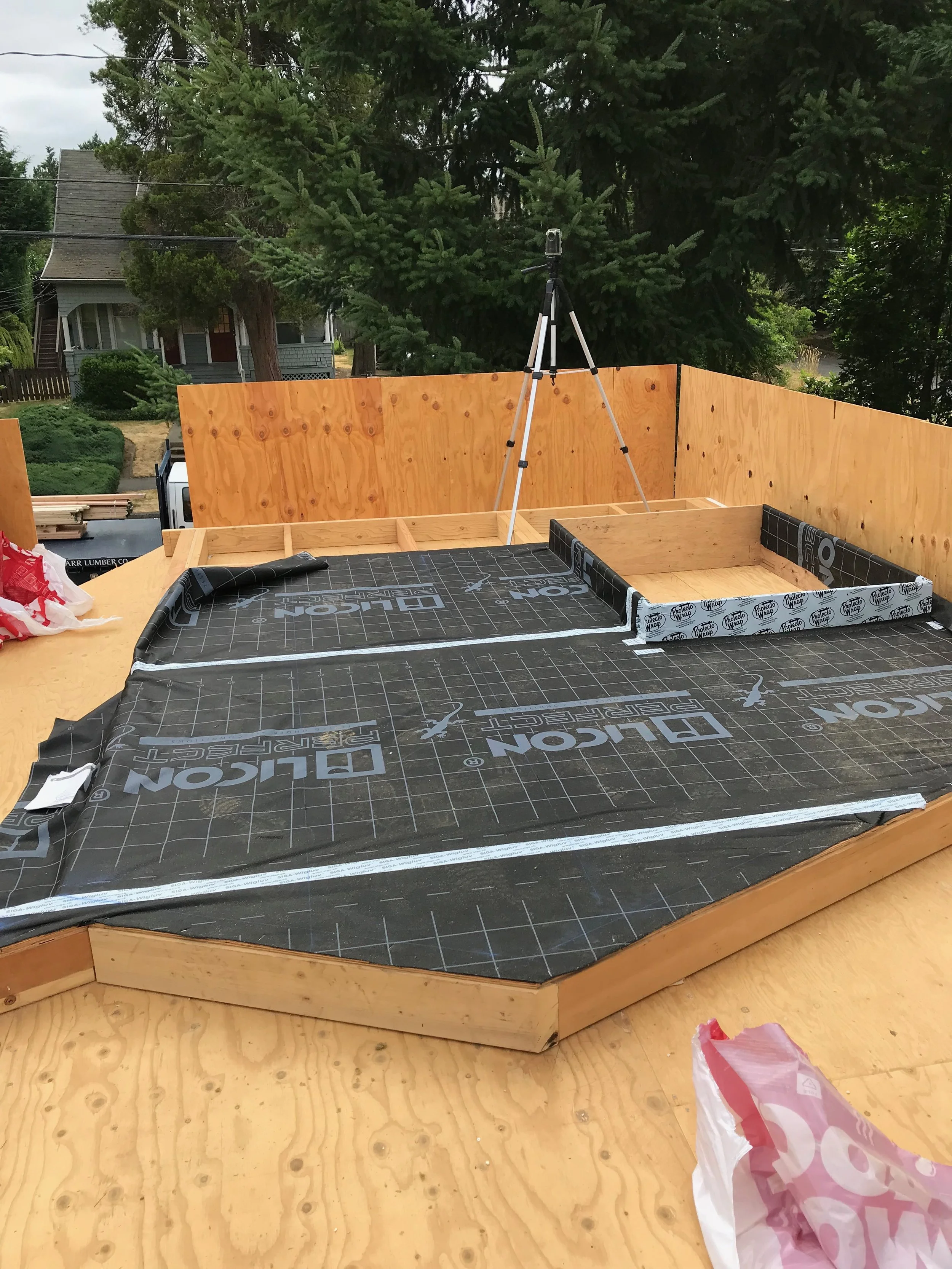 Front wall ready for rockwool.jpg