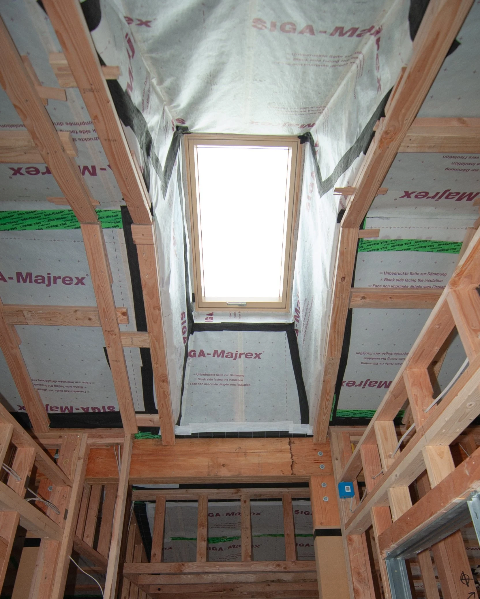 airbarrier in skylight.jpg