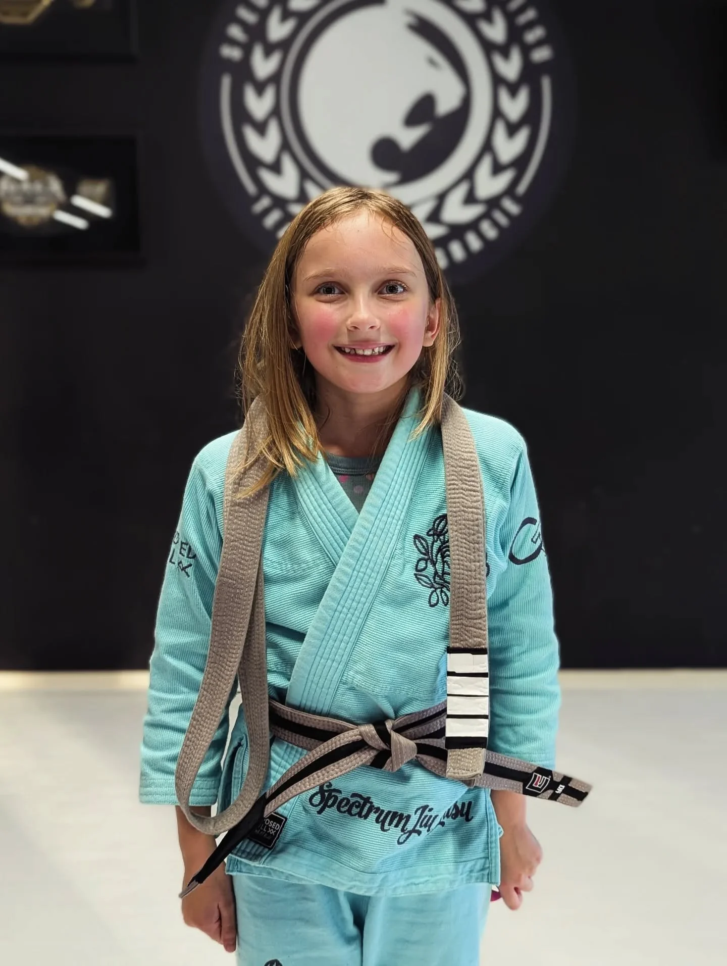 LILLY // GREY-BLACK BELT