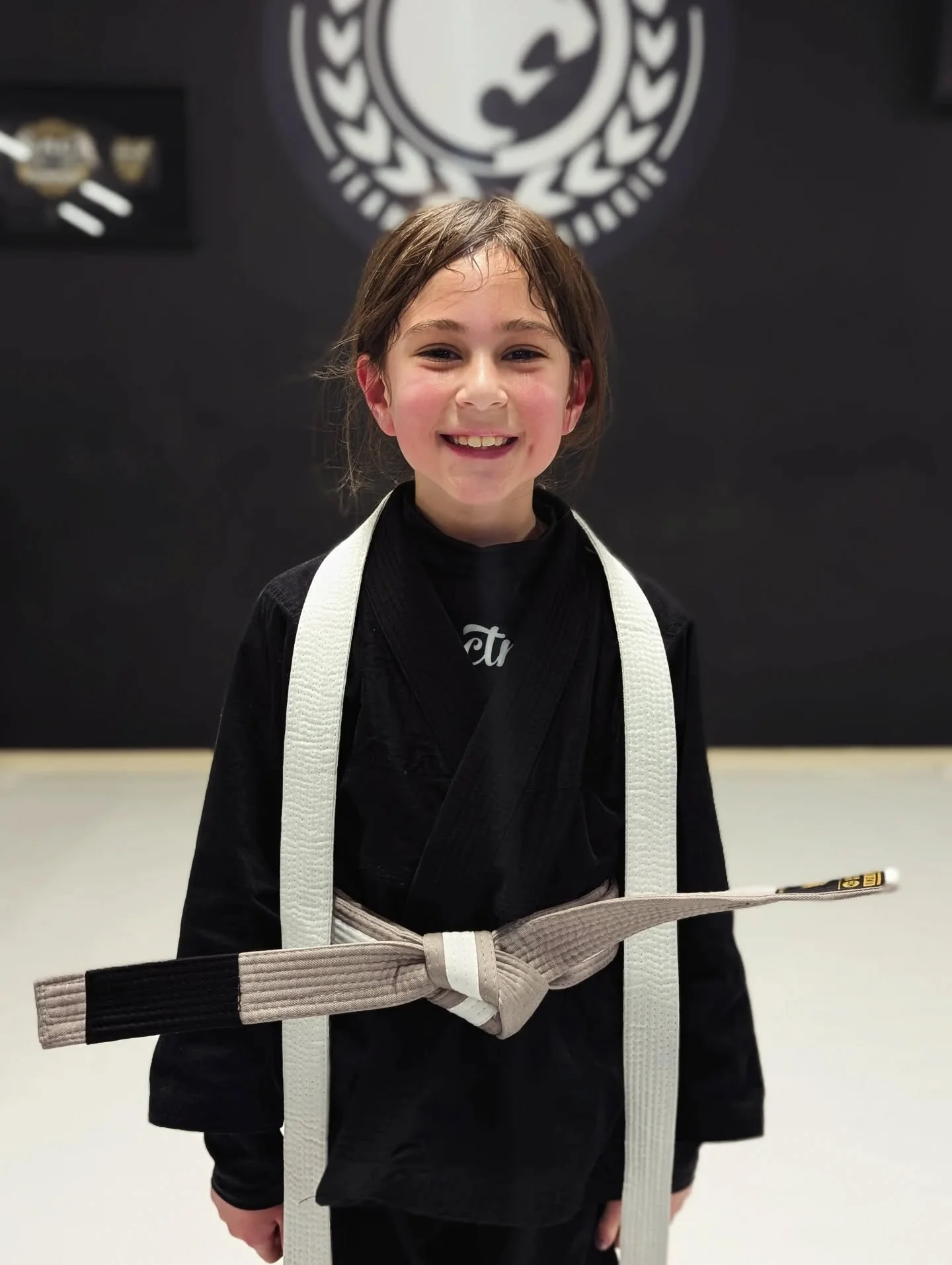 KHLOE // GREY-WHITE BELT