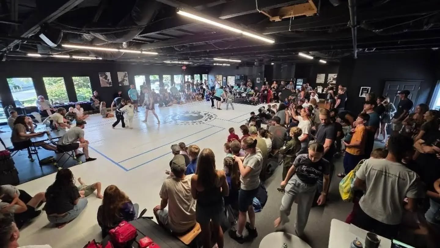 SPECTRUM SUMMER SCRIMMAGE 2026

Over 130 athletes stepped onto our mats today. Thank you for making this our biggest in school tournament yet! Congratulations to everyone who completed!

📸: @30microns