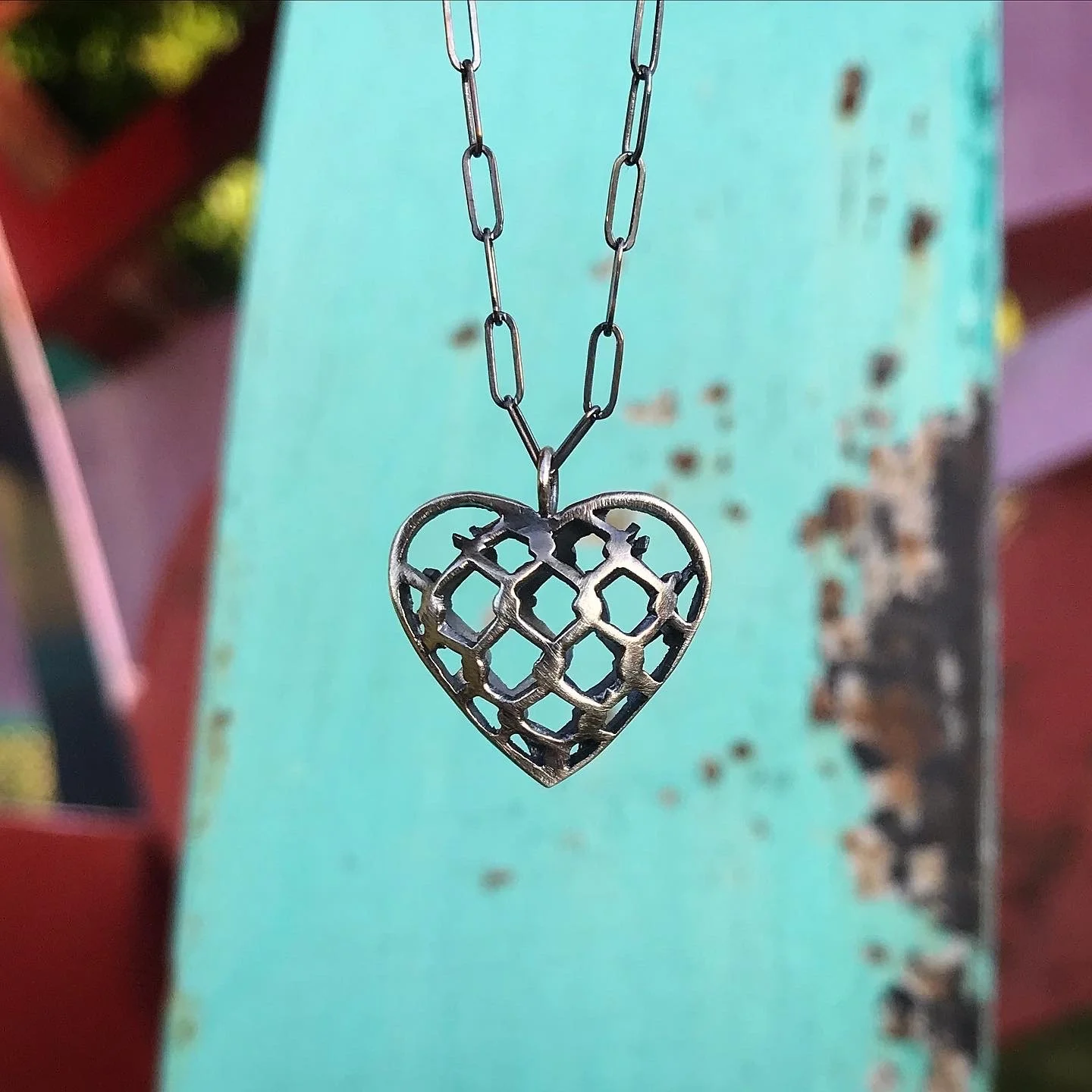 Duffy_Maureen_ChainlinkHeart.jpg
