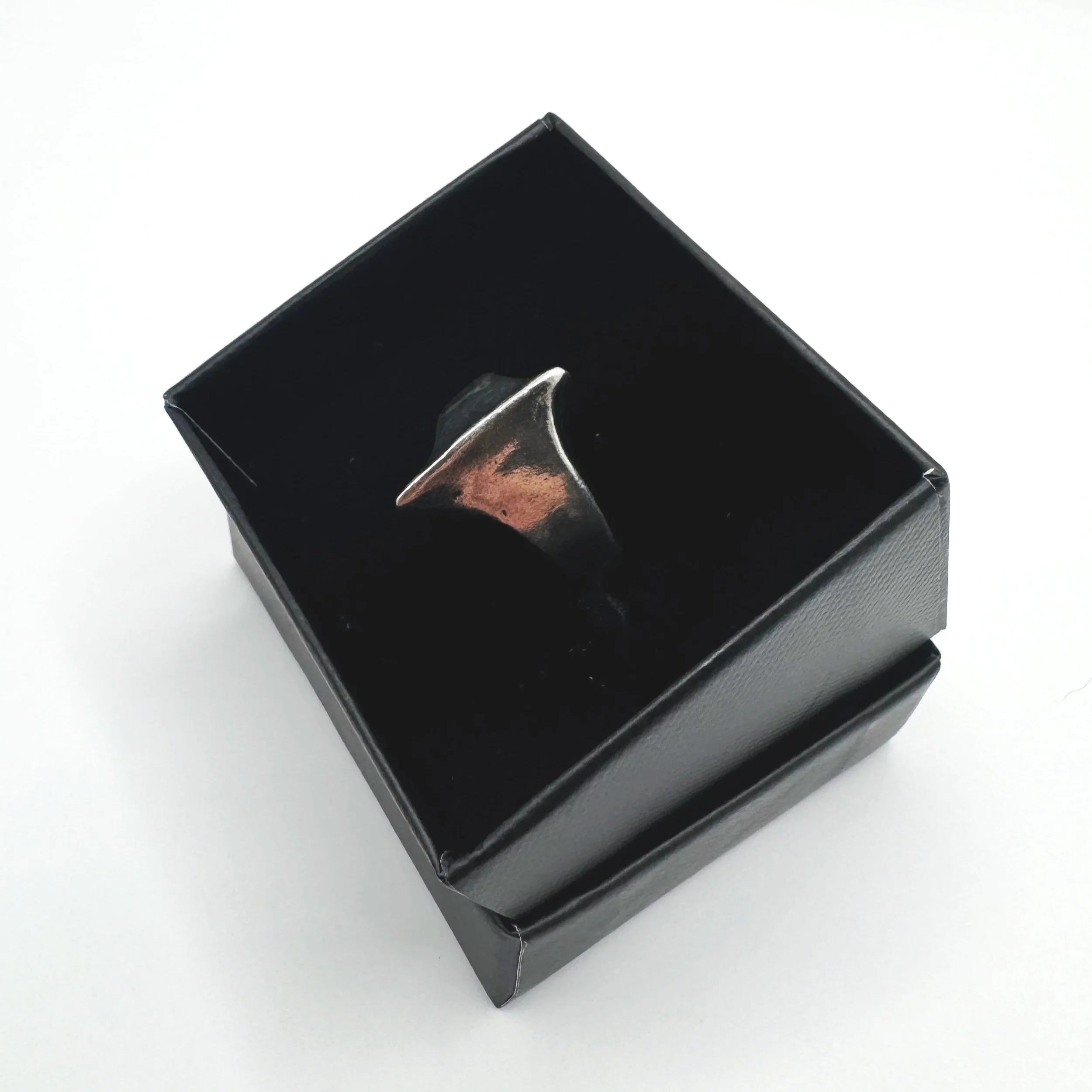 Urban Thorn Ring