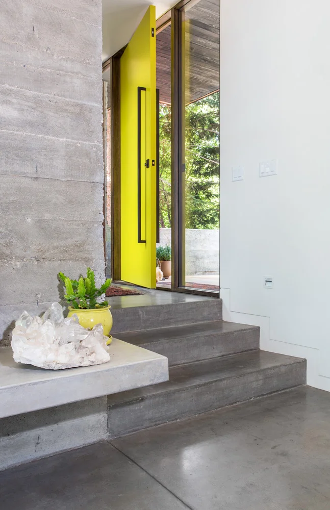 SparanoMooneyArchitecture_ReddishResidence_Entryway_ScotZimmerman.jpg