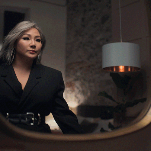 UD_StayNaked_15_1x1_CL.gif