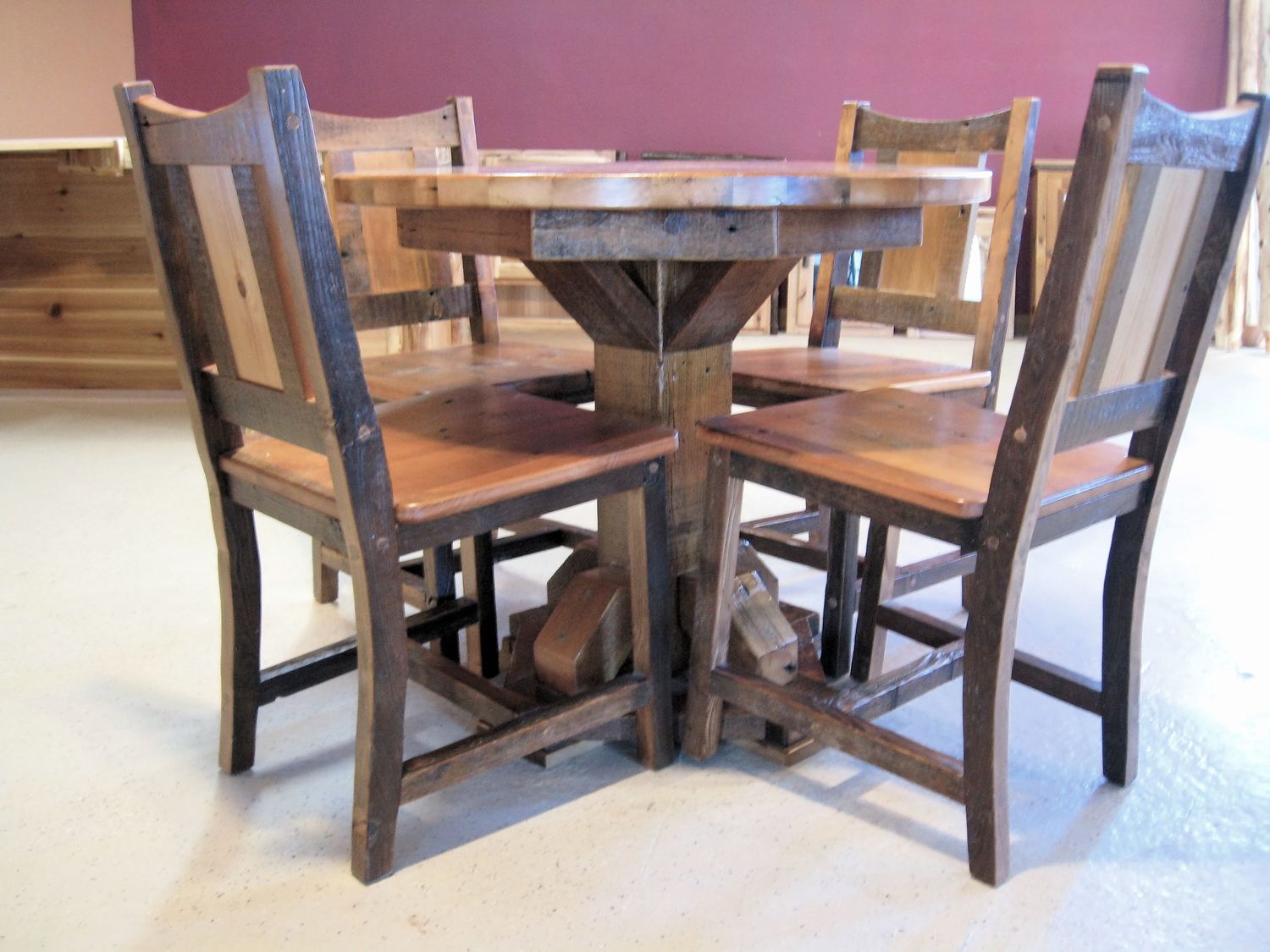 Barnwood Round Dining Table with No Chairs   Vienna Woodworks