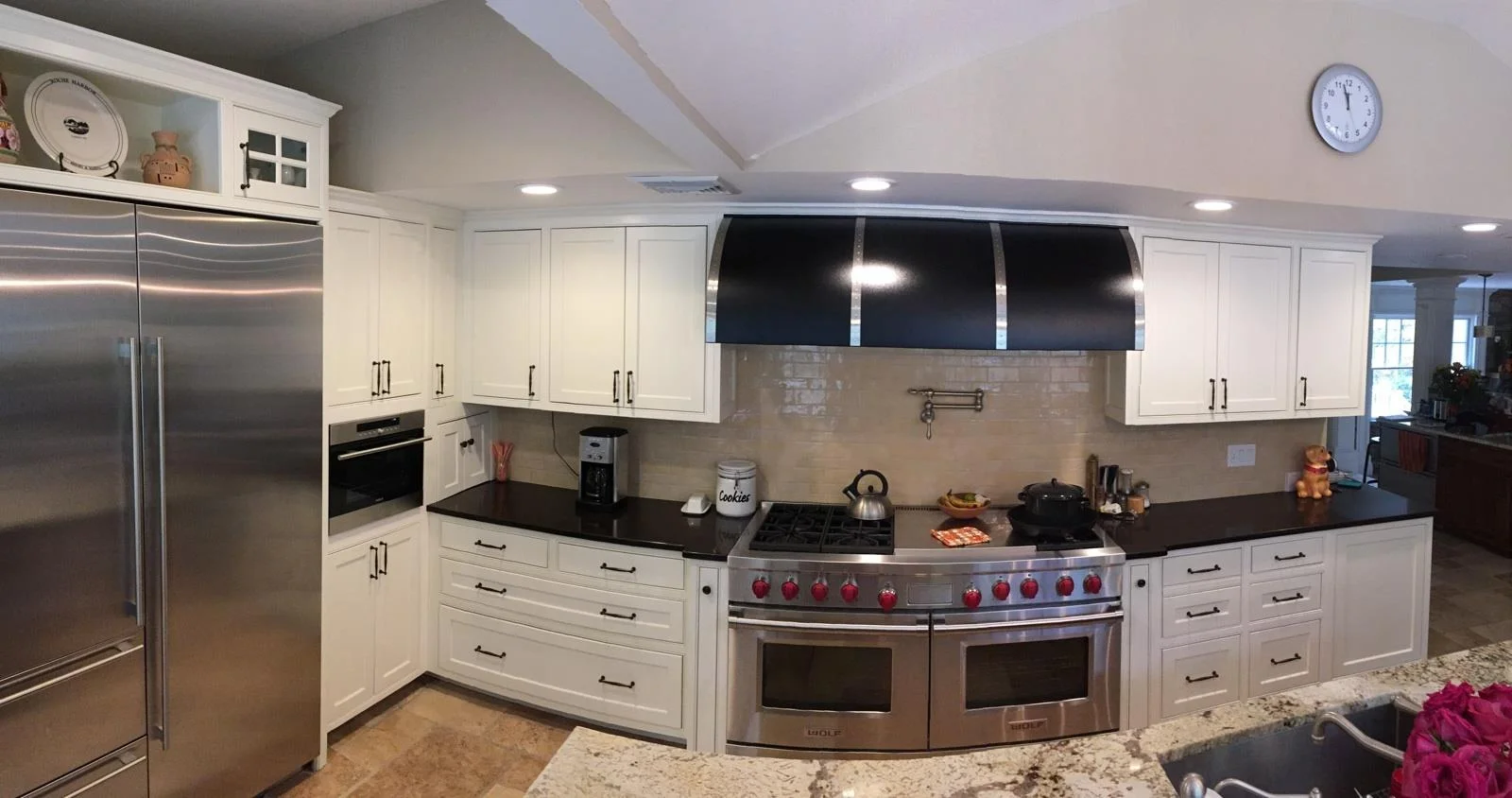 Transitional White Kitchen Cabinets
