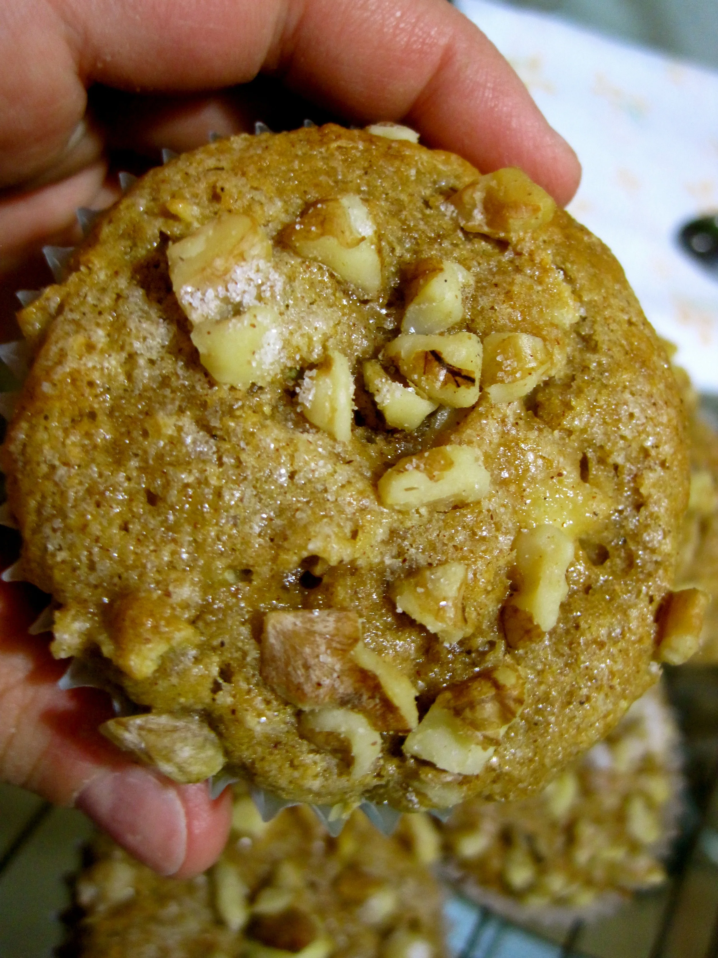 Apple-Cinnamon Muffins with Flax Seed and Walnuts