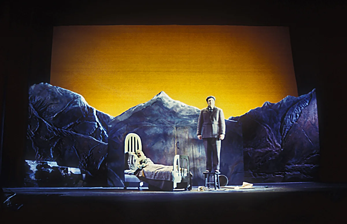 cottage end act 1.jpg
