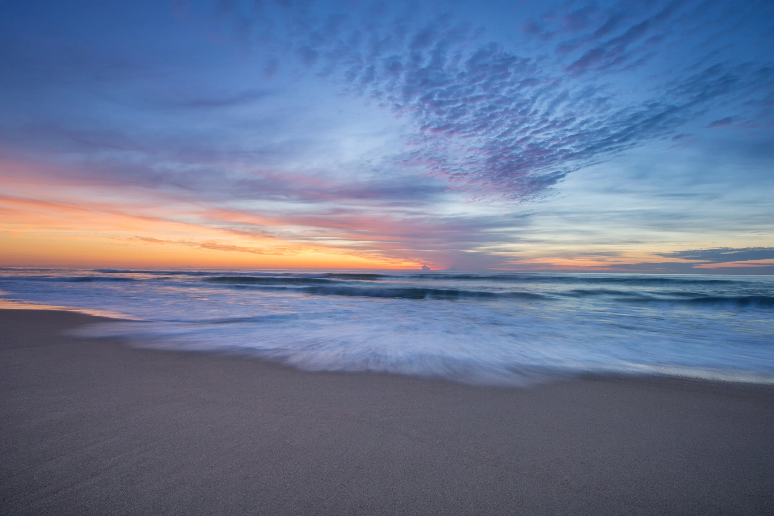 Mermaid Beach Pastels - Gold Coast