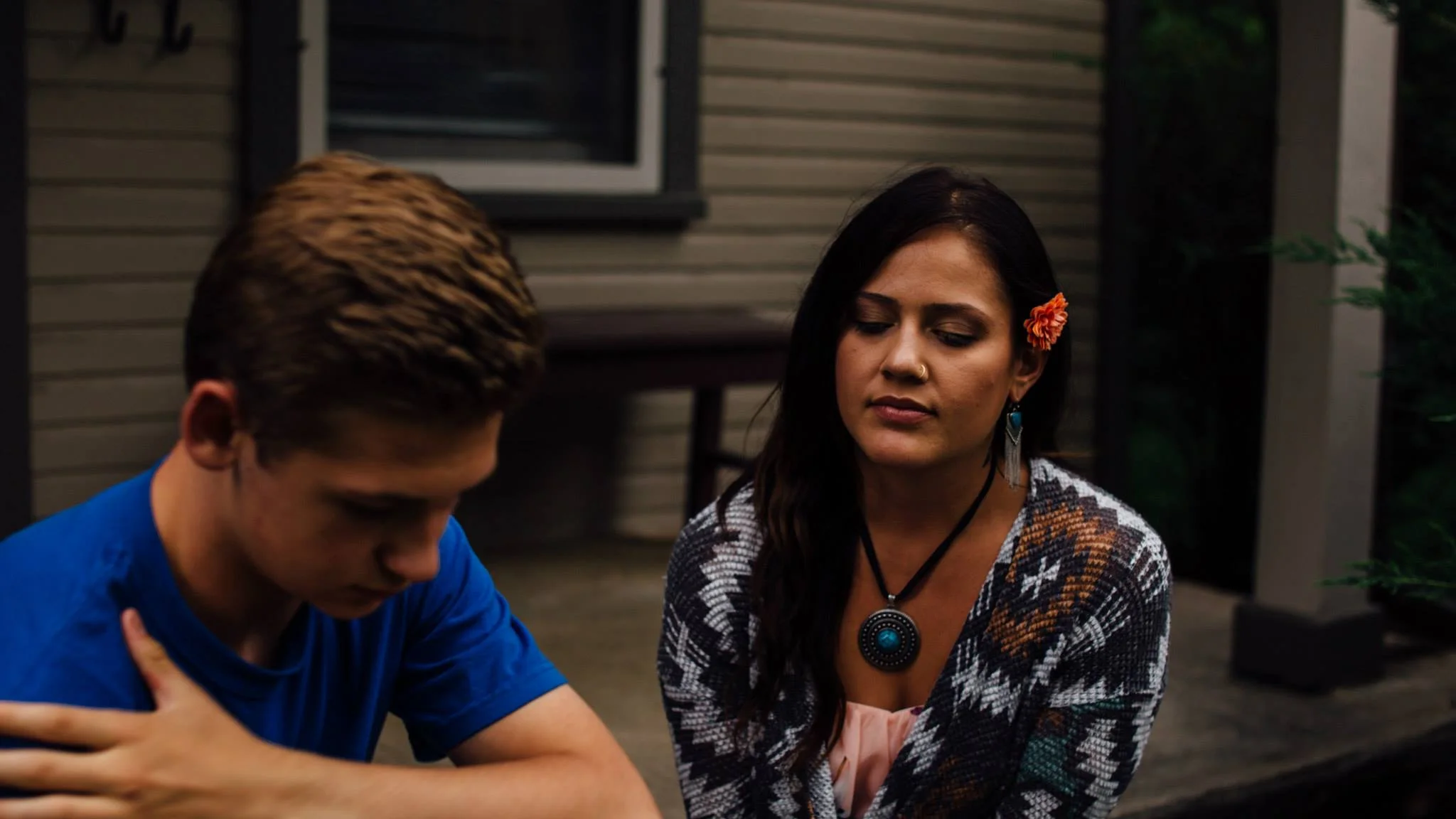Conner Greenhalgh as Alex Montgomery & Elena Rose Davis as Lottie Edwards. - Photo by: Andy Ca rra sco 