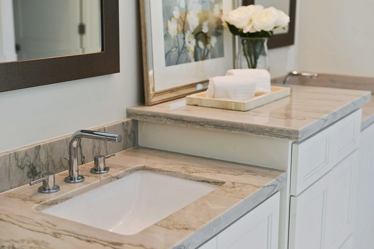bathroom vignette.jpg
