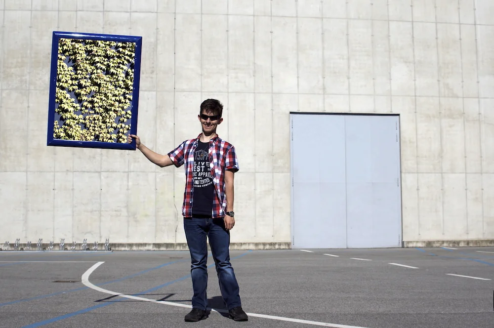 Fassadenbegrünung Messe_UmweltZirkus copy.JPG