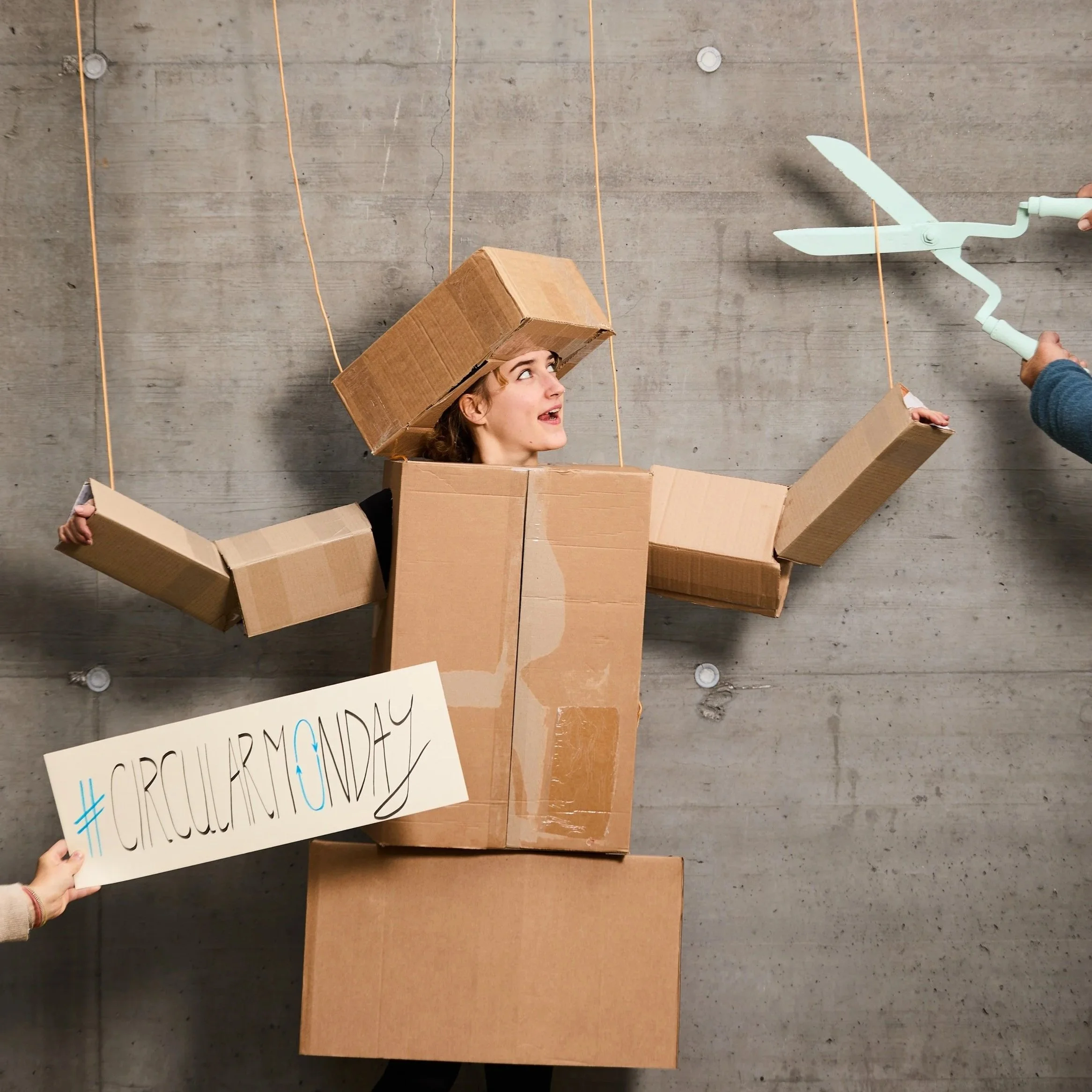 Today is Circular Monday!