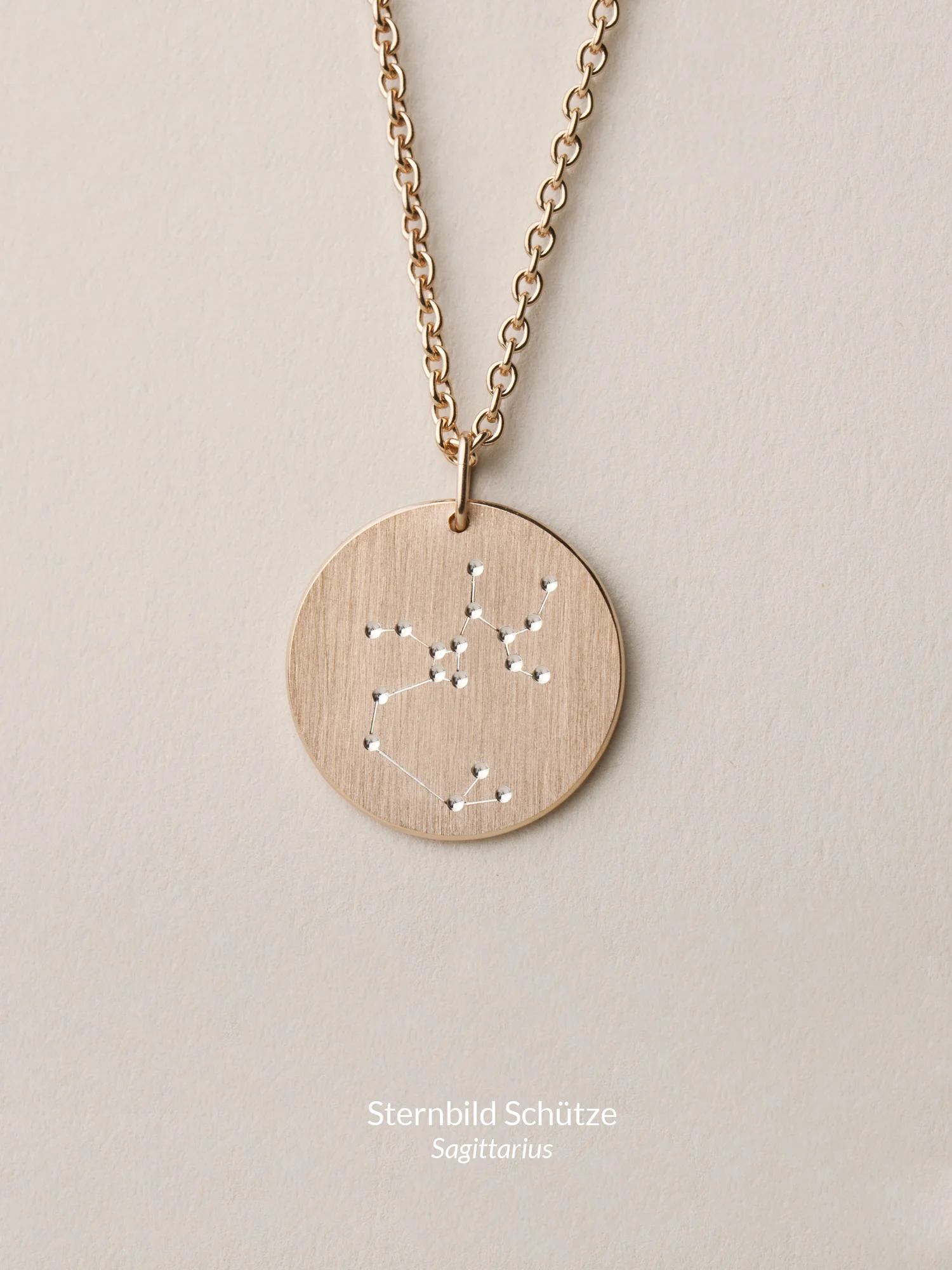 Christina-Pauls-Sternbild-Schmuck-Gold-Rosegold-Schuetze-sagittarius.jpg