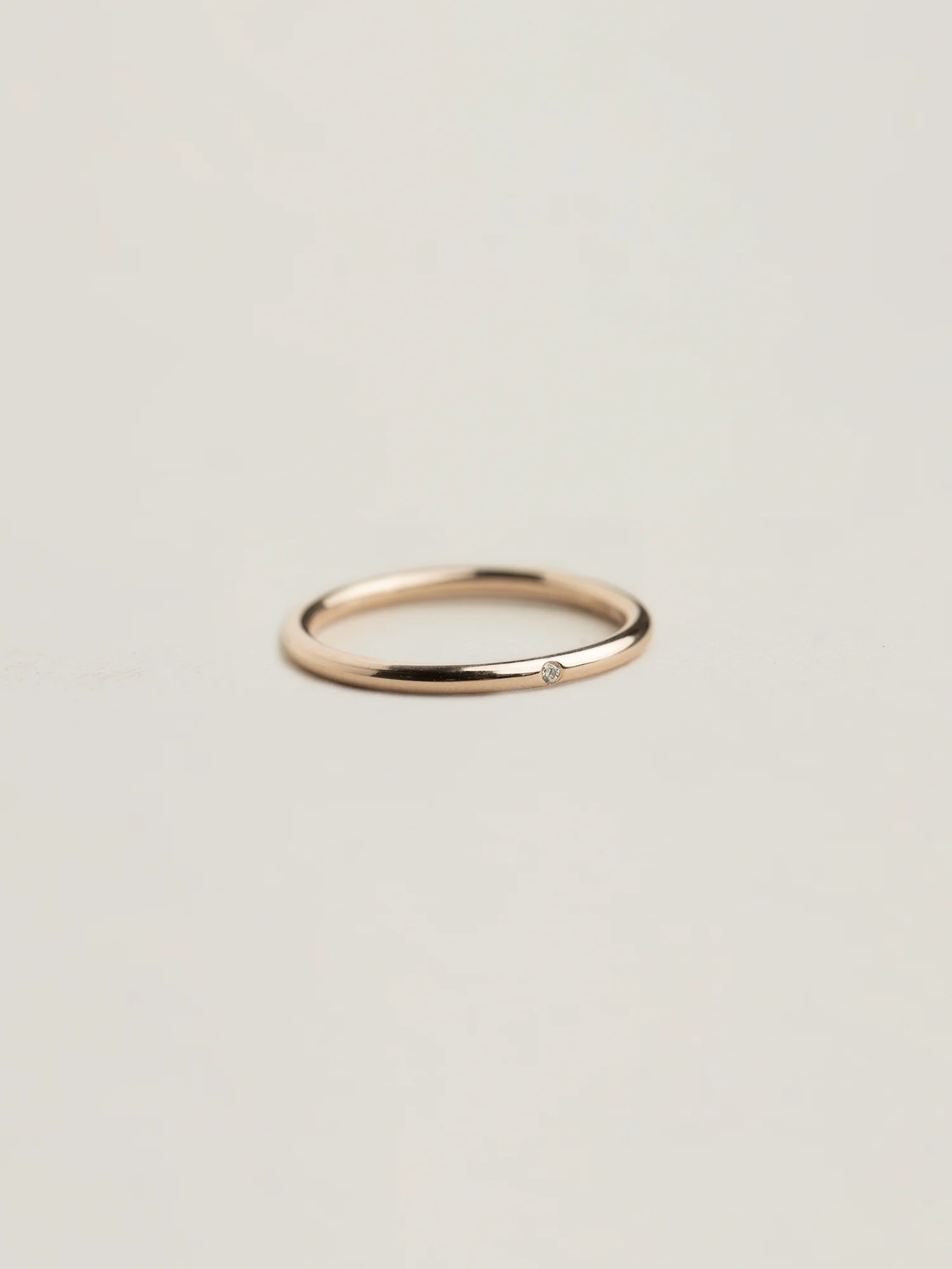 Christina-Pauls-Ring-zierlich-Diamant-Rosegold2.jpg