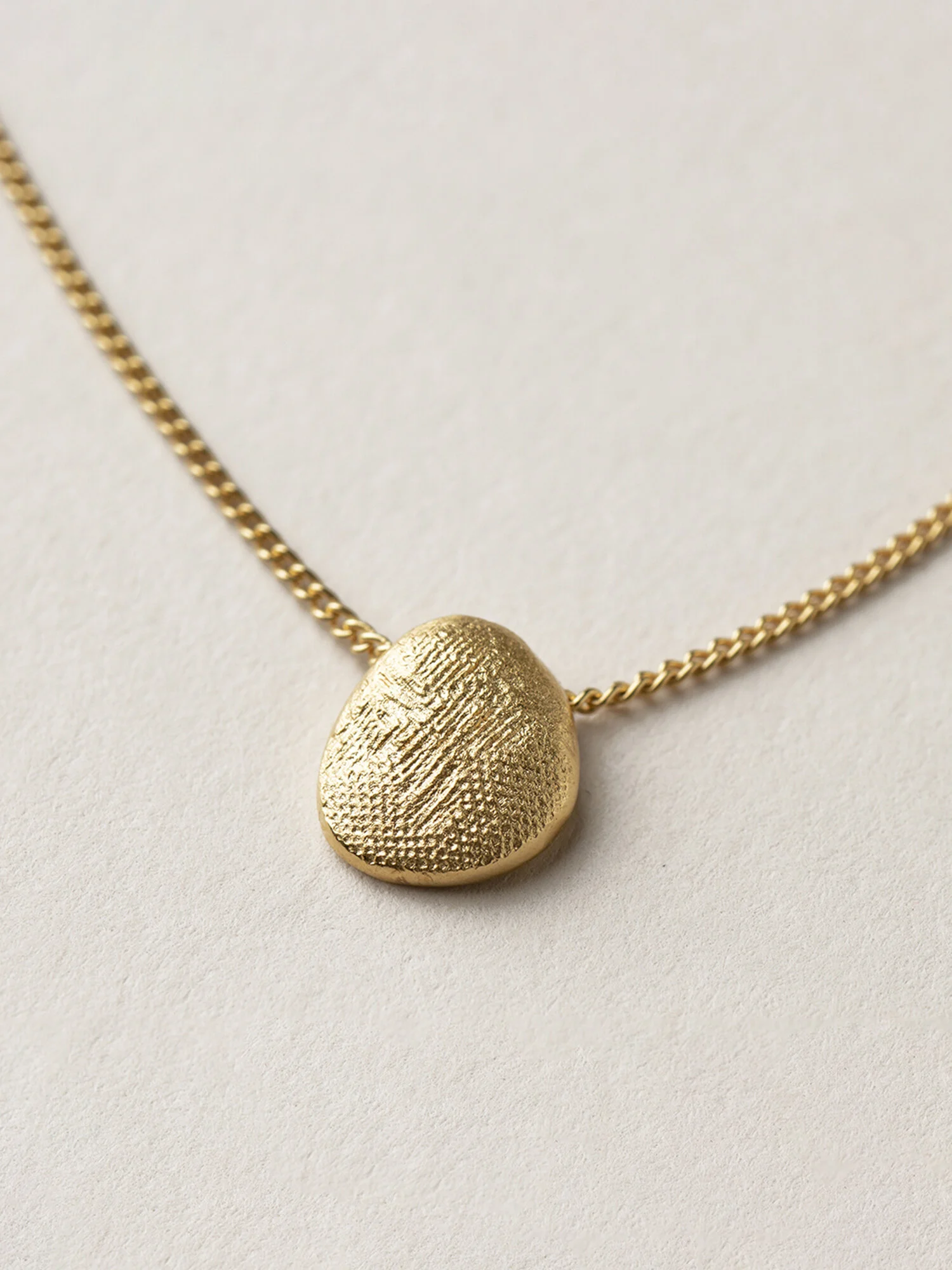 Amia Kette, rund in Gold