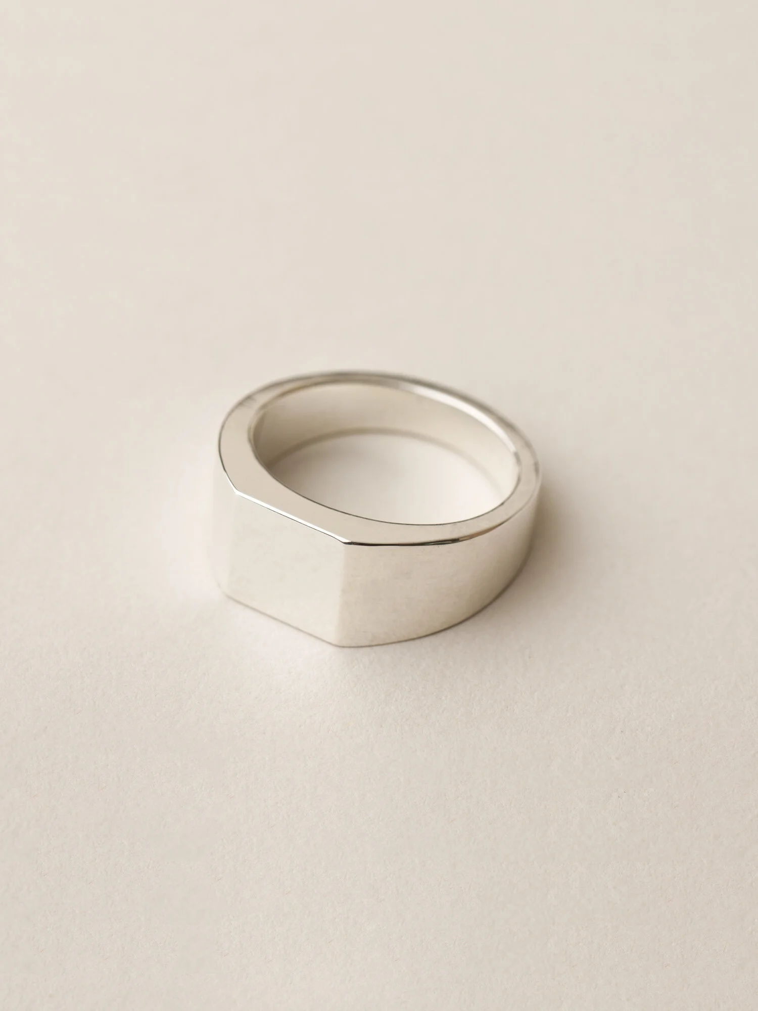 Ring Minima, groß Quadrat