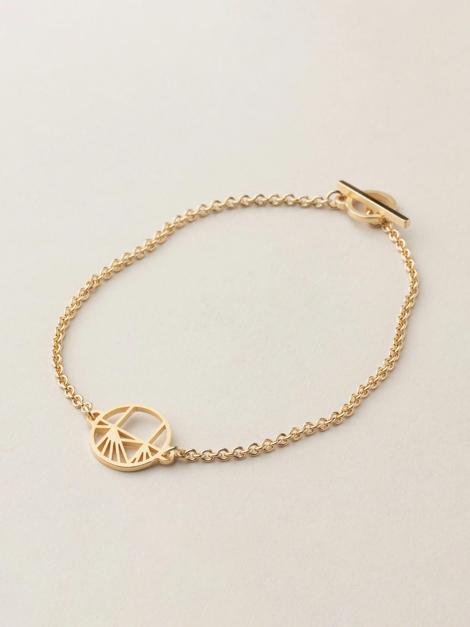 Aino Armband in Gold
