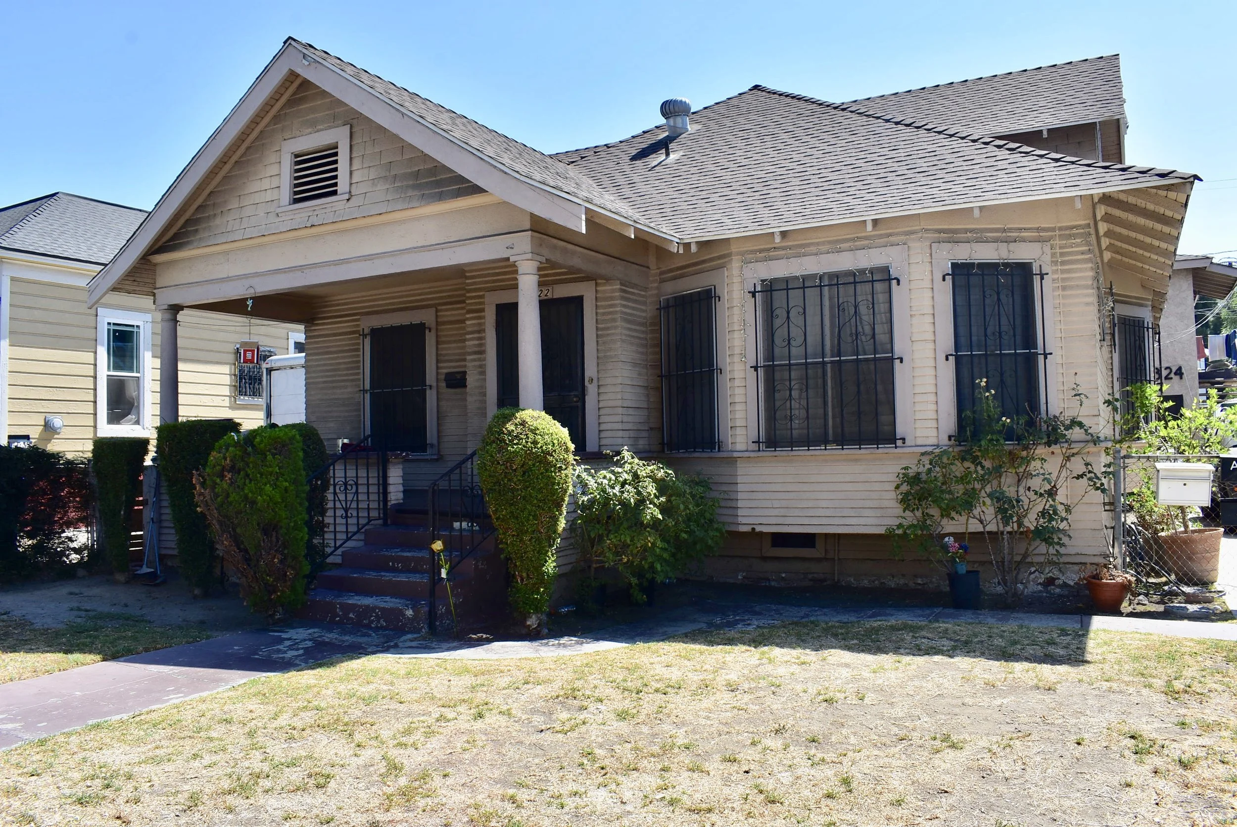 1824 S Bonnie Brae St, LA CA 90006 listed at $895,000