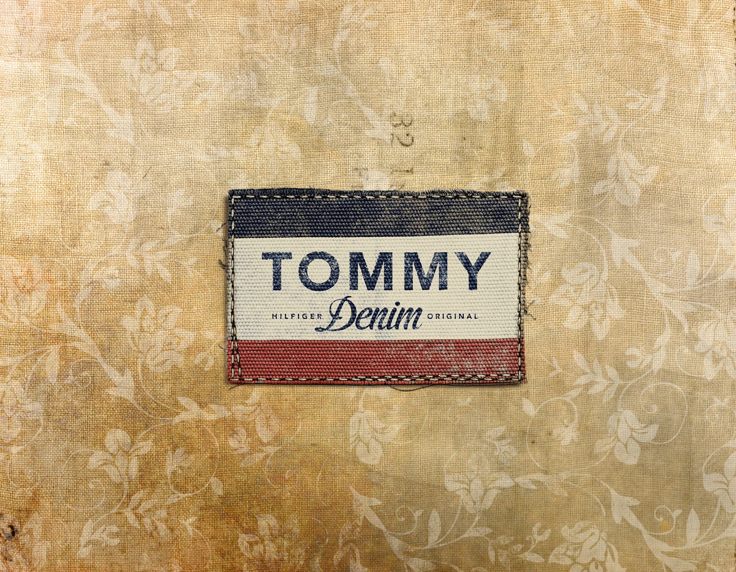 Tommy_Logo Patch w Flowers.jpg