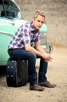 Country's 'Golden Boy' Derek Ryan confirmed for Dolans debut acoustic show