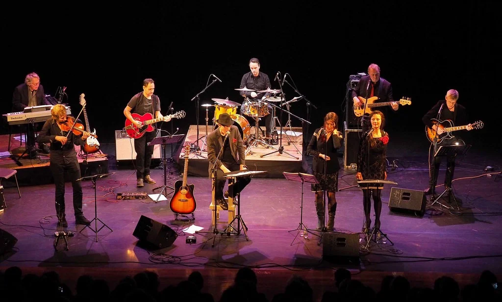 Relive magic of Leonard Cohen as leading 10-piece tribute band hit Dolans Warehouse