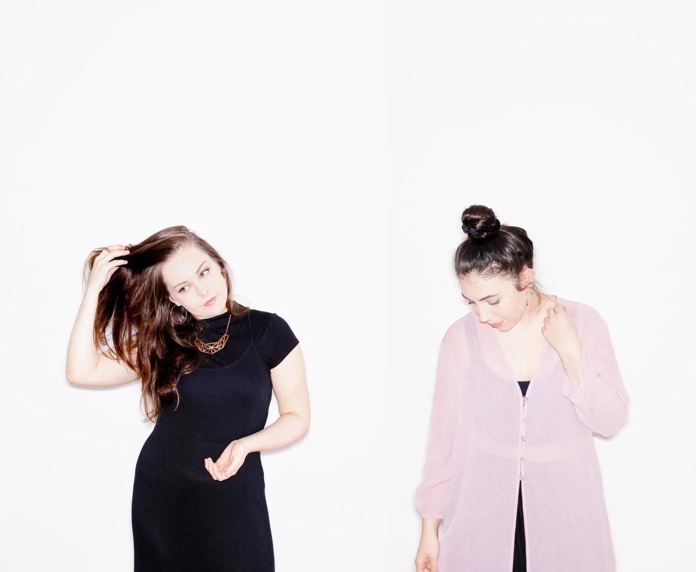 Electro-folk duo Saint Sister announced as special guests with Bell X1 in July