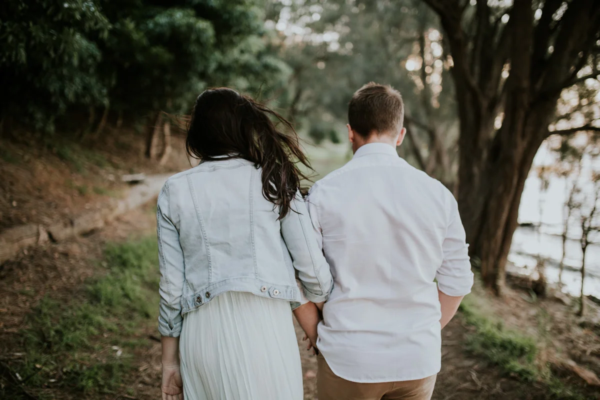 Reece & Charlotte_E-session_Lake_illawarra-11.jpg