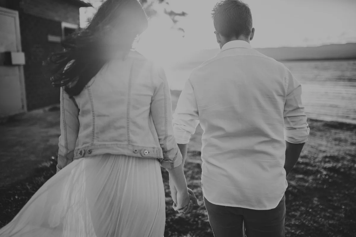Reece & Charlotte_E-session_Lake_illawarra-43.jpg