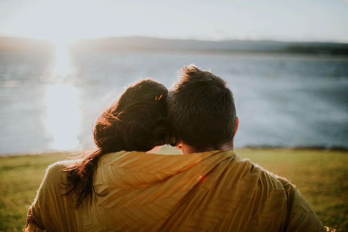 Reece & Charlotte_E-session_Lake_illawarra-44.jpg