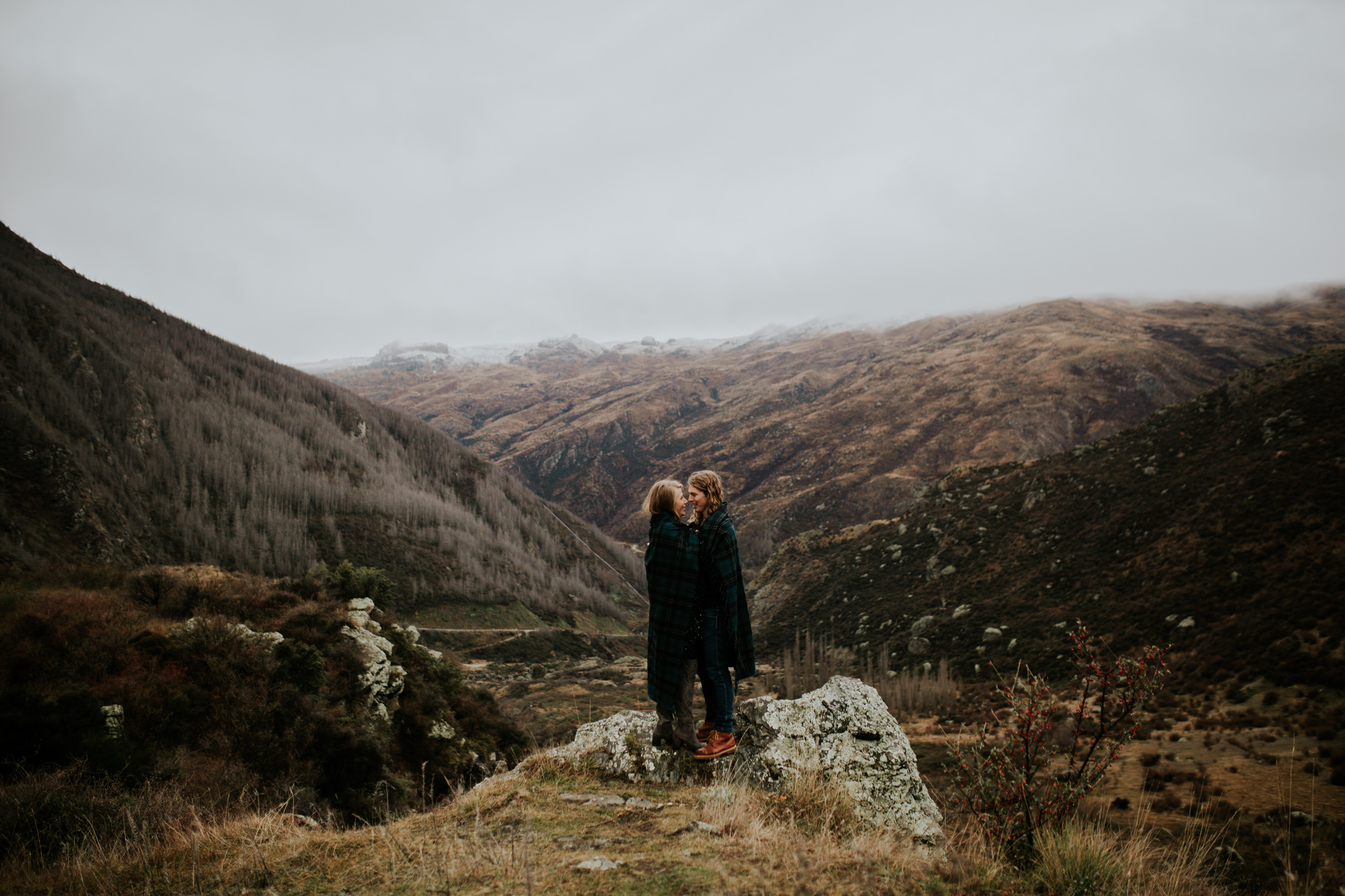 Hayden+Hannah+Gibbston+Valley+Couple+Session+New+Zealand-25.jpg