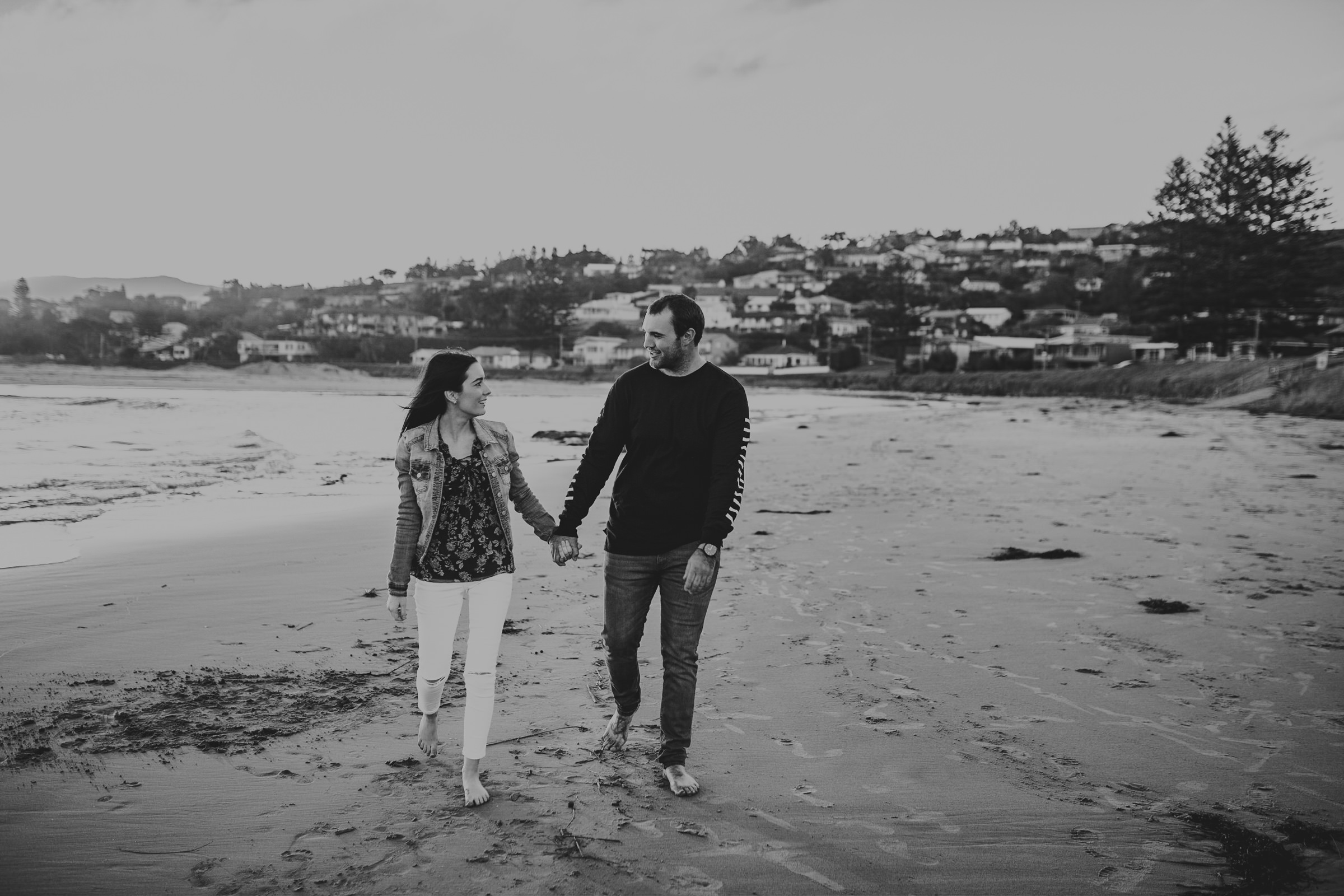 Zoe+Matt+Gerringong+beach+Engagement+Session-23.jpg