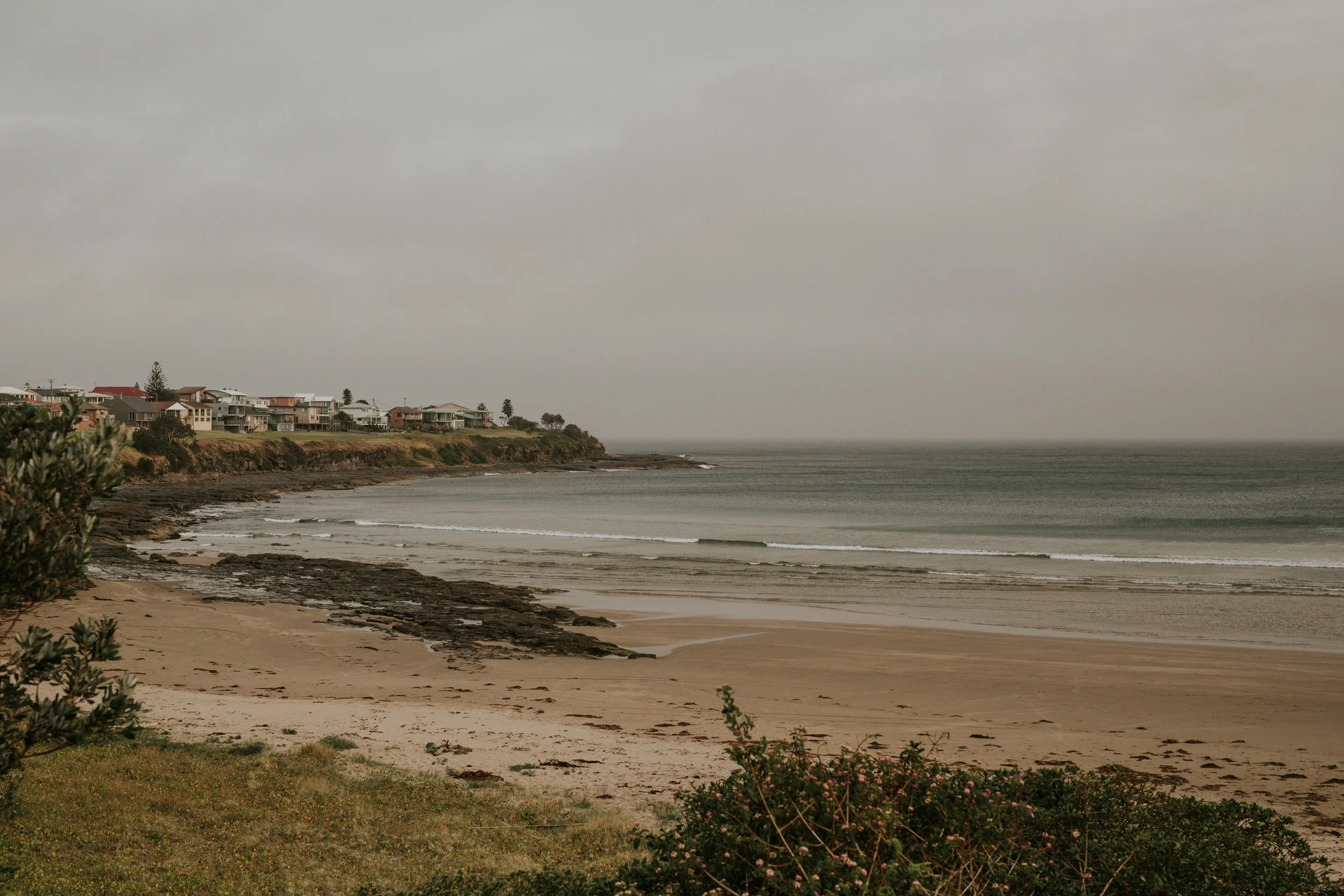 Kristen+Daniel+Engagement+Session+Portraits+Kiama+Beach-3.jpg