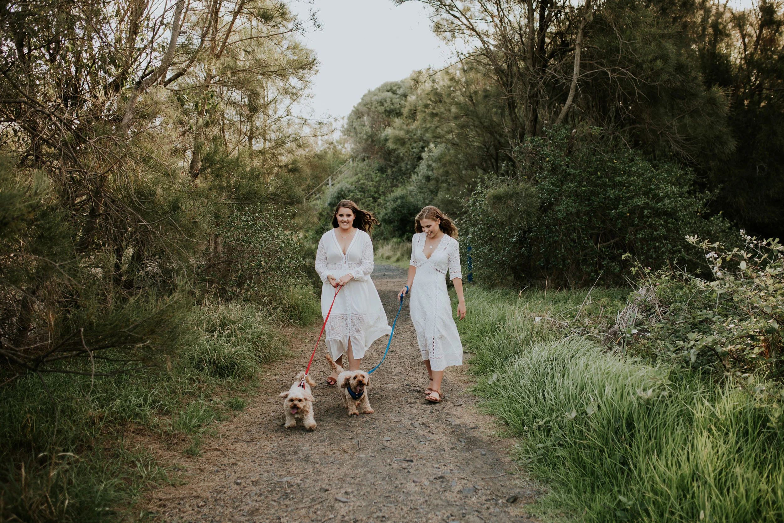 Meg+Leah+sisters+Relaxed+family+Session+Kiama+-13.jpg