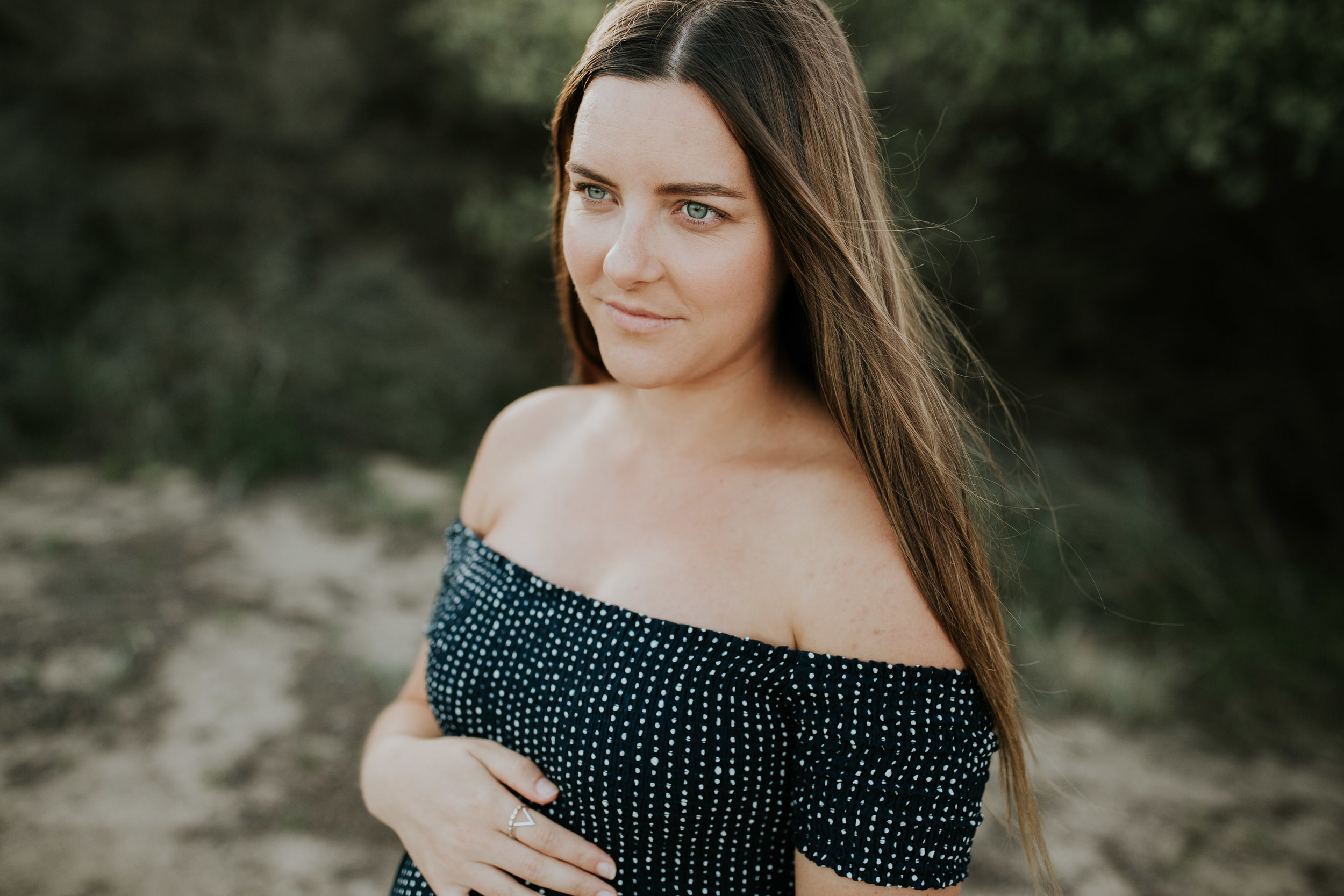 AMY+ANDREW+SHOALHAVEN+HEADS+BEACH+MATERNITY+SESSION+CANDID-3.jpg