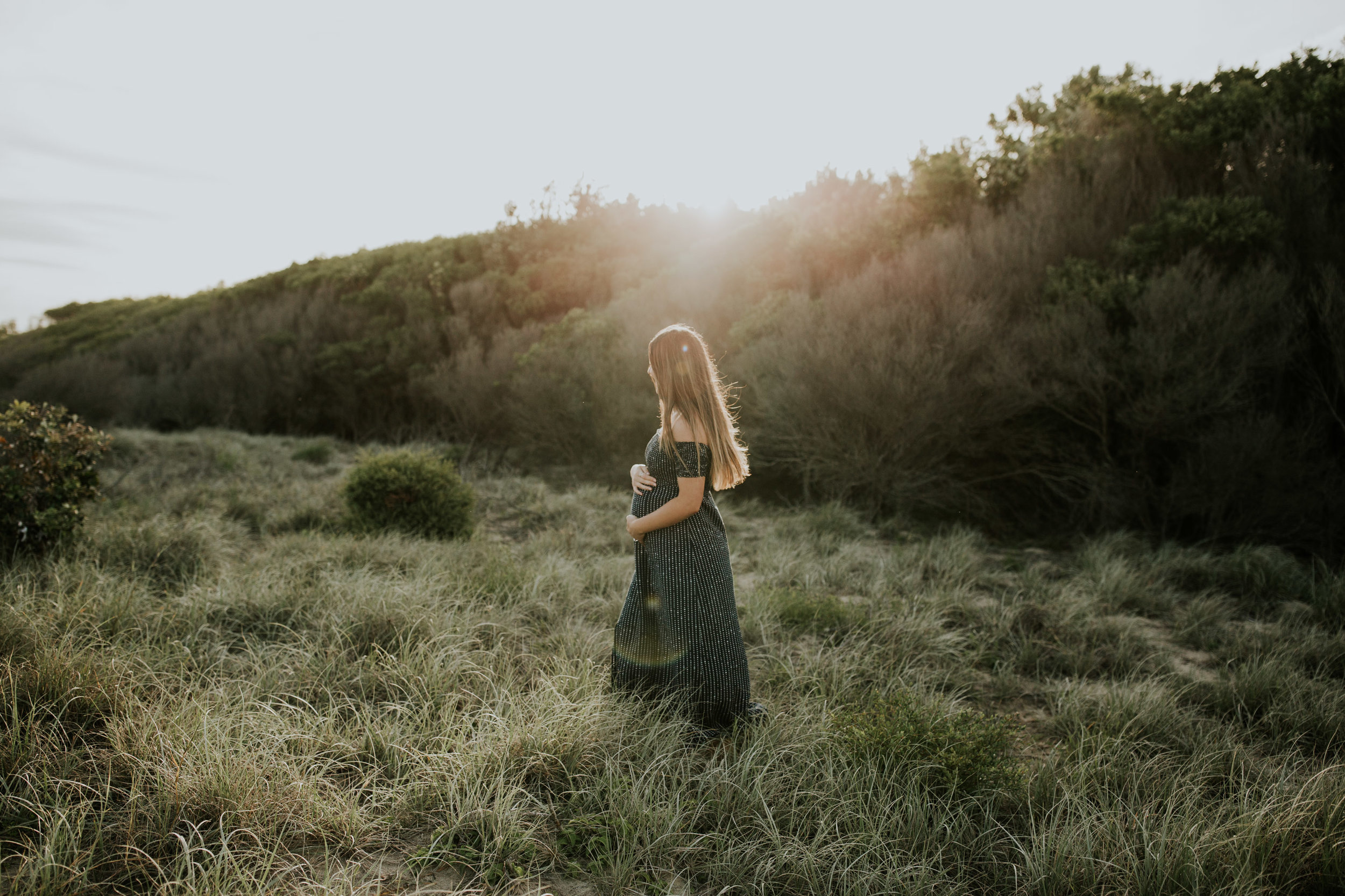 AMY+ANDREW+SHOALHAVEN+HEADS+BEACH+MATERNITY+SESSION+CANDID-11.jpg