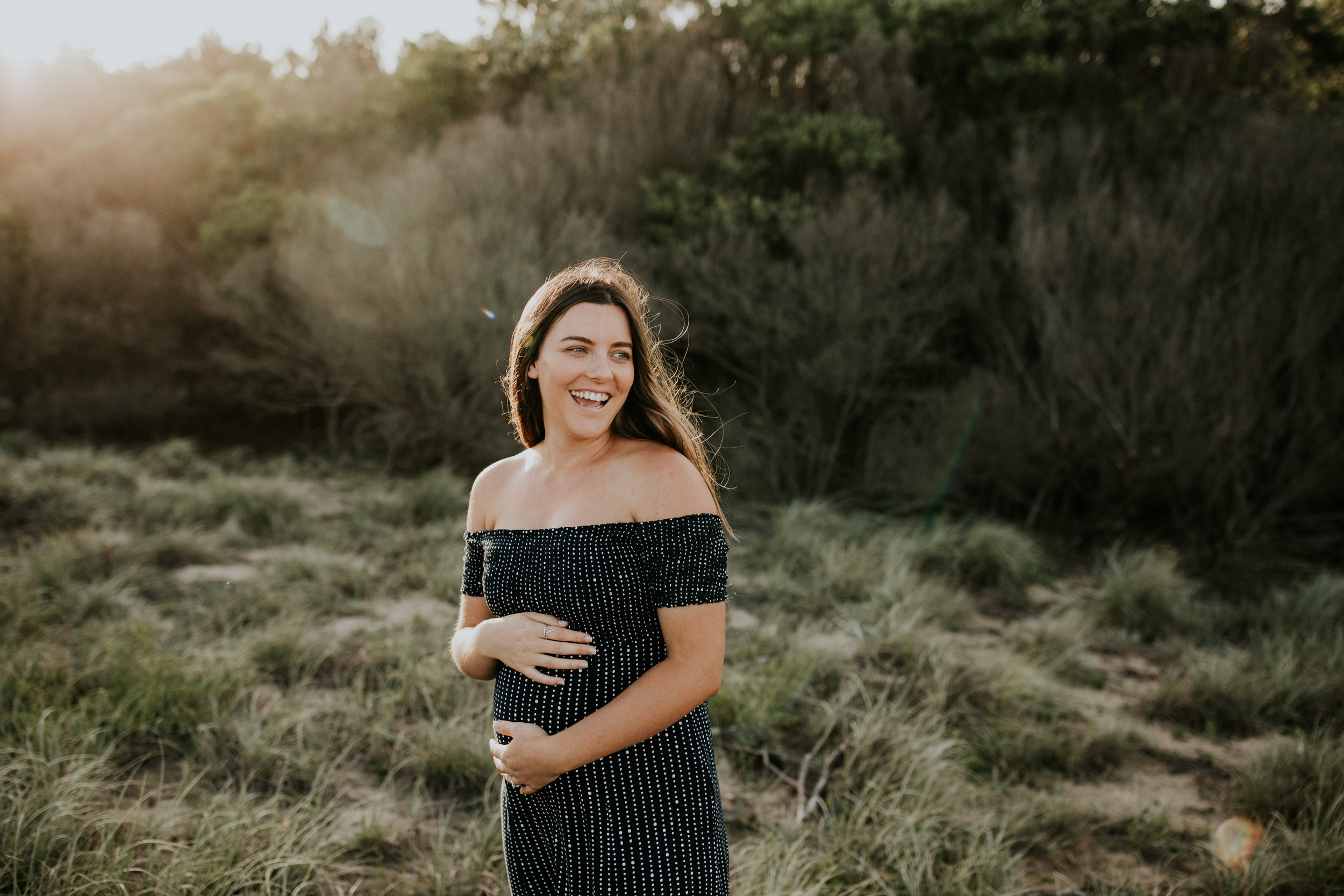 AMY+ANDREW+SHOALHAVEN+HEADS+BEACH+MATERNITY+SESSION+CANDID-12.jpg