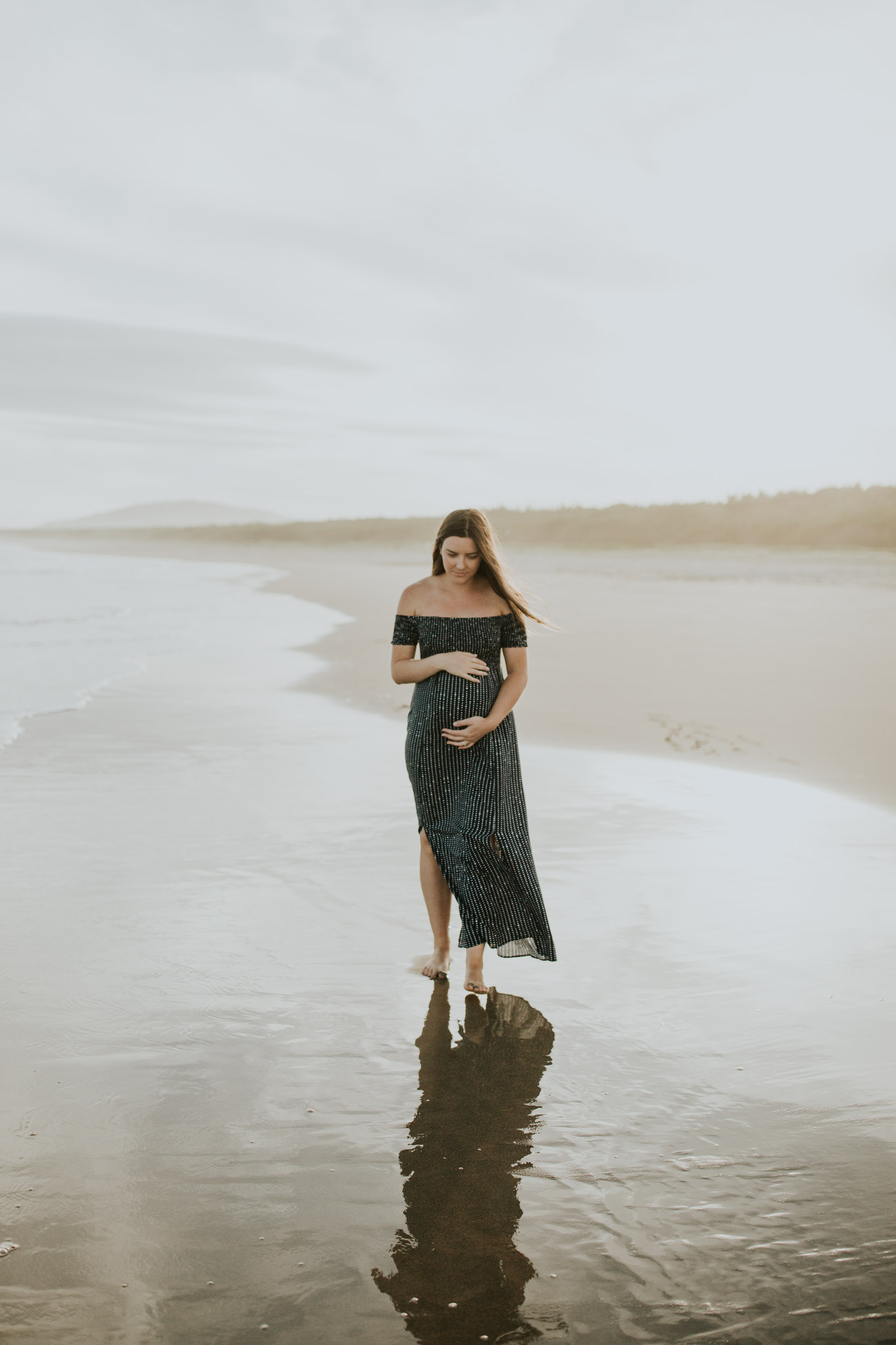 AMY+ANDREW+SHOALHAVEN+HEADS+BEACH+MATERNITY+SESSION+CANDID-13.jpg