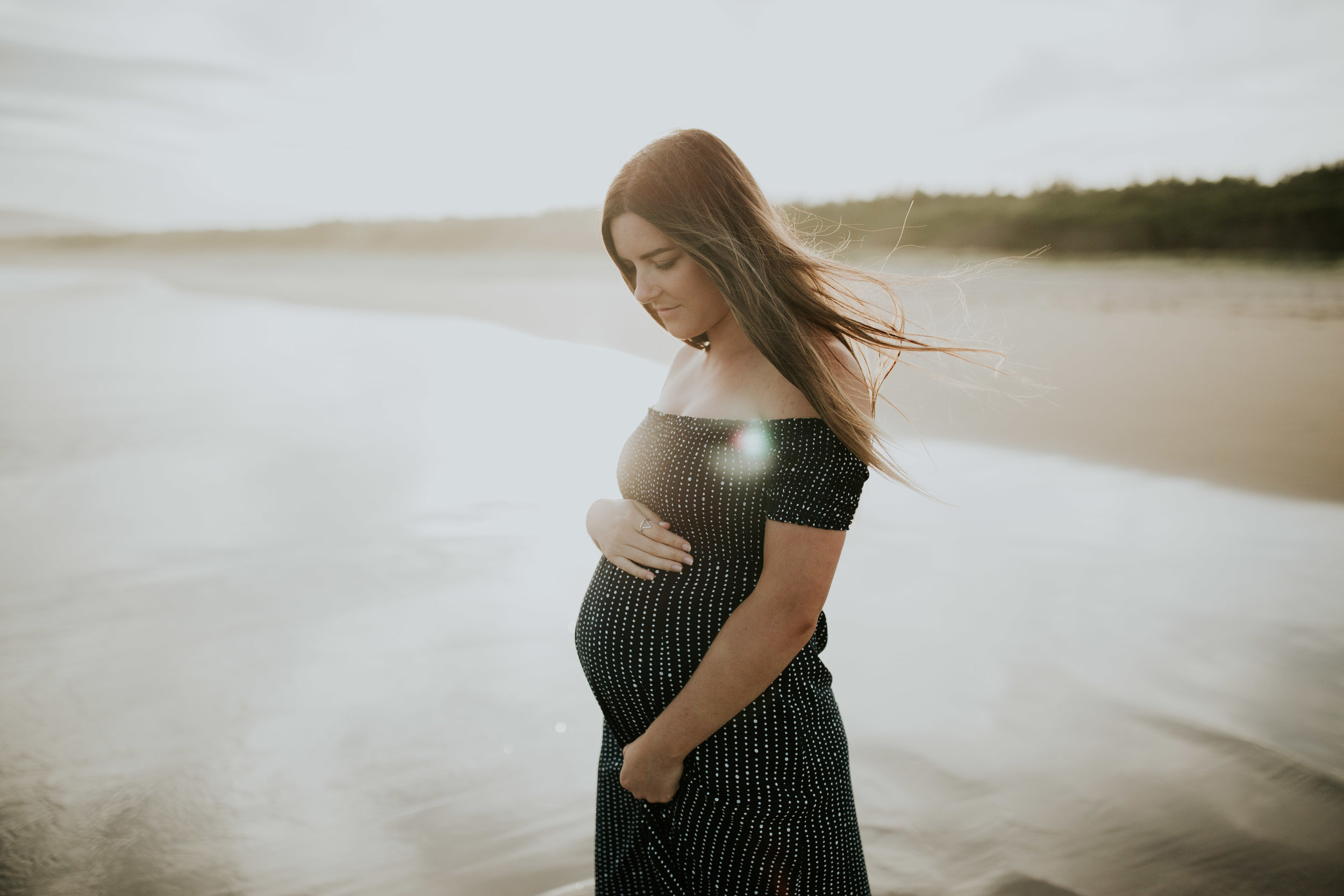 AMY+ANDREW+SHOALHAVEN+HEADS+BEACH+MATERNITY+SESSION+CANDID-16.jpg