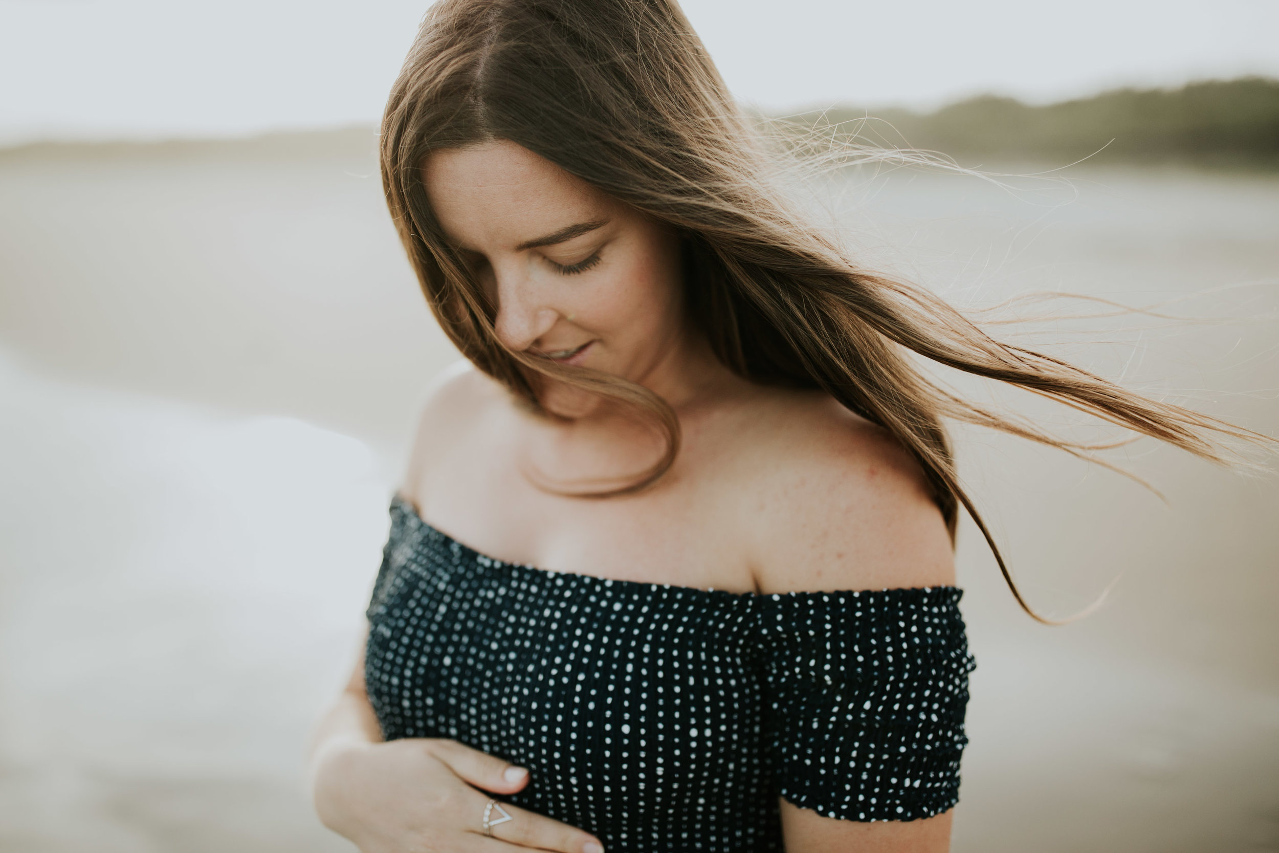 AMY+ANDREW+SHOALHAVEN+HEADS+BEACH+MATERNITY+SESSION+CANDID-17.jpg