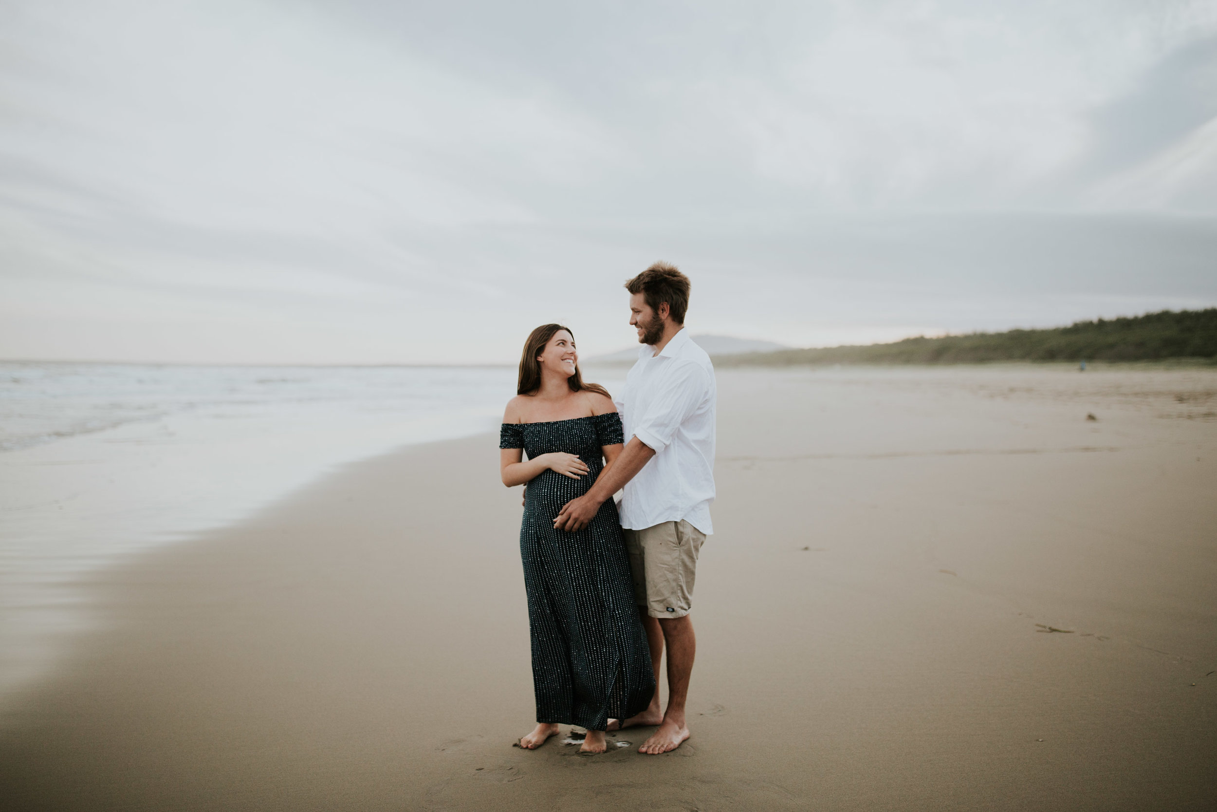 AMY+ANDREW+SHOALHAVEN+HEADS+BEACH+MATERNITY+SESSION+CANDID-24.jpg