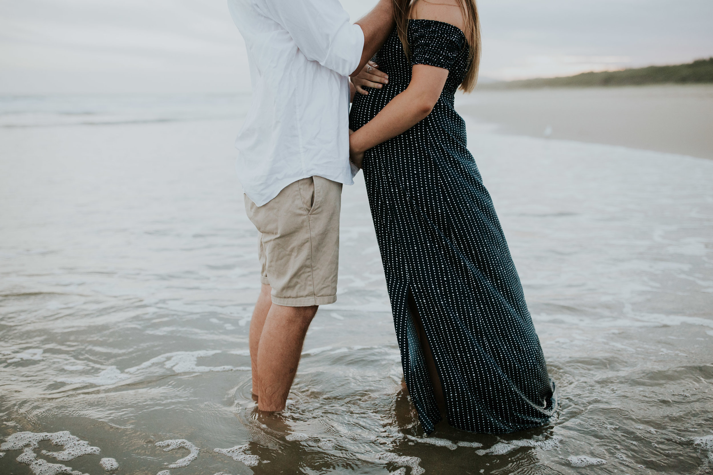 AMY+ANDREW+SHOALHAVEN+HEADS+BEACH+MATERNITY+SESSION+CANDID-37.jpg
