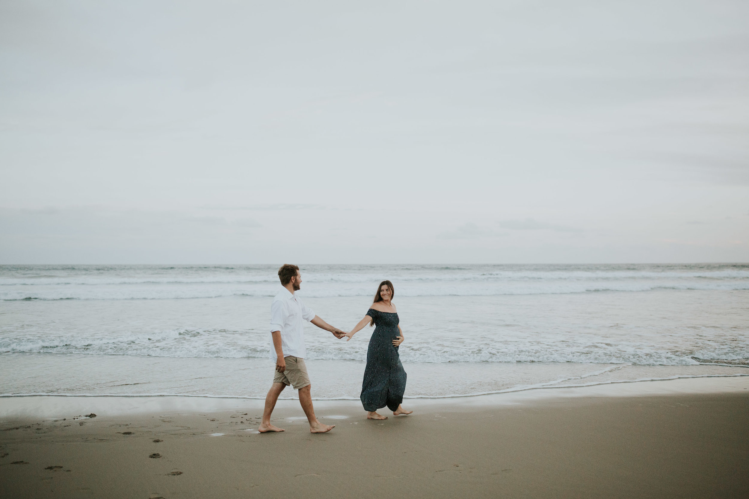 AMY+ANDREW+SHOALHAVEN+HEADS+BEACH+MATERNITY+SESSION+CANDID-40.jpg