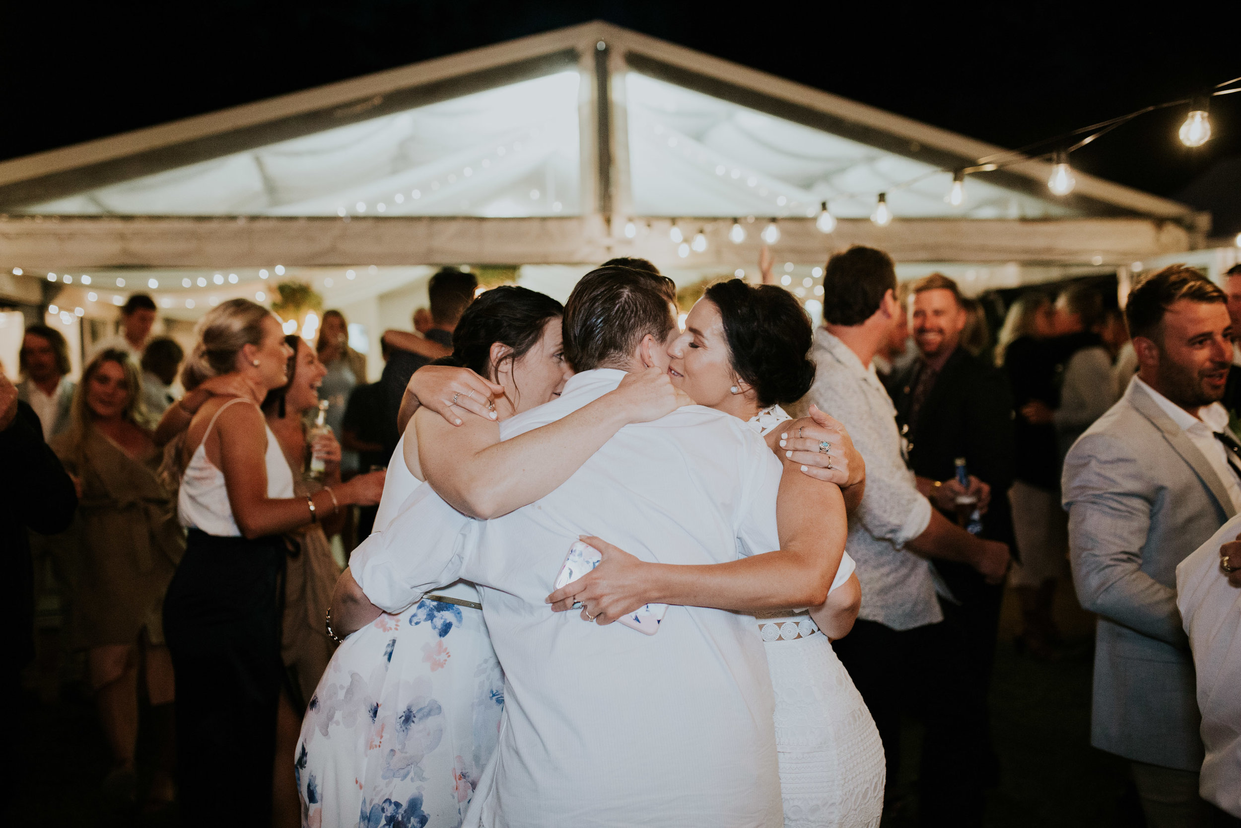 Jesse+Matt+Kangaroo+Valley+Wildwood+Boho+Relaxed+wedding+-230.jpg