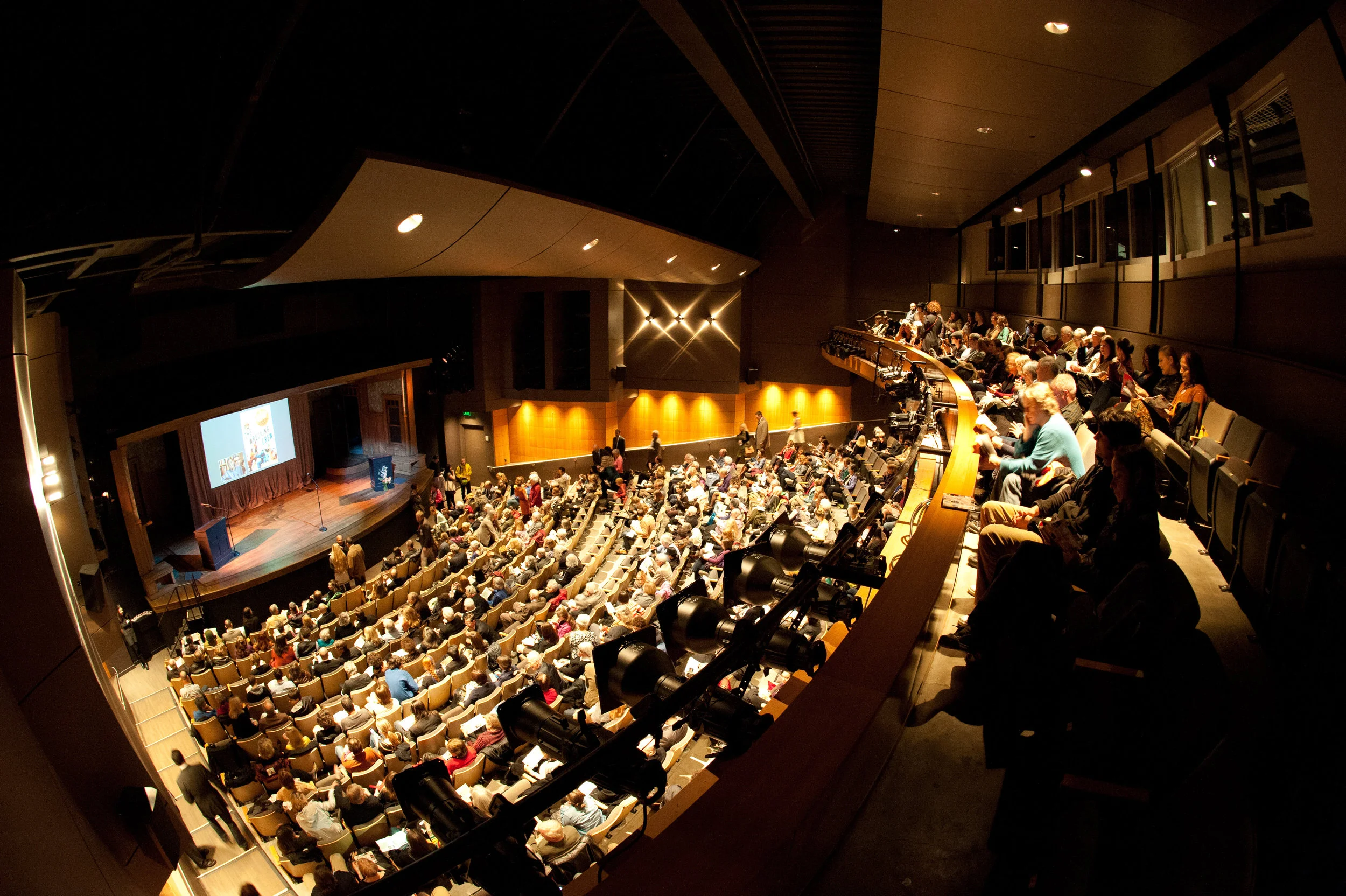Portland-Center-Stage_501c-Services-1.jpg