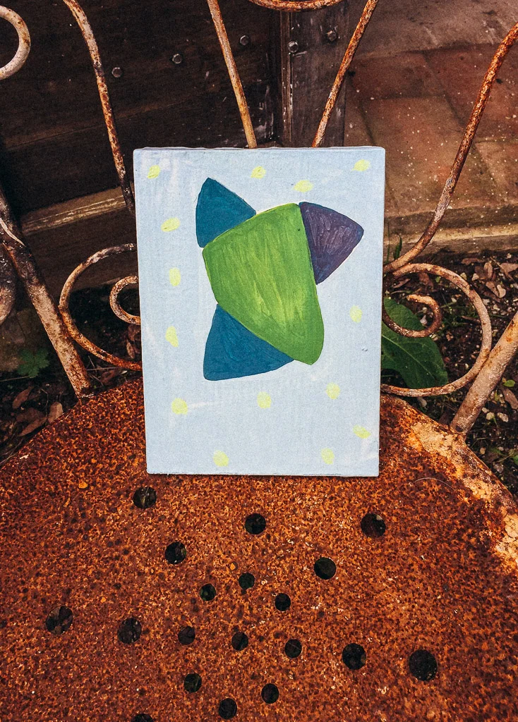 A Narrow Trace of Blue