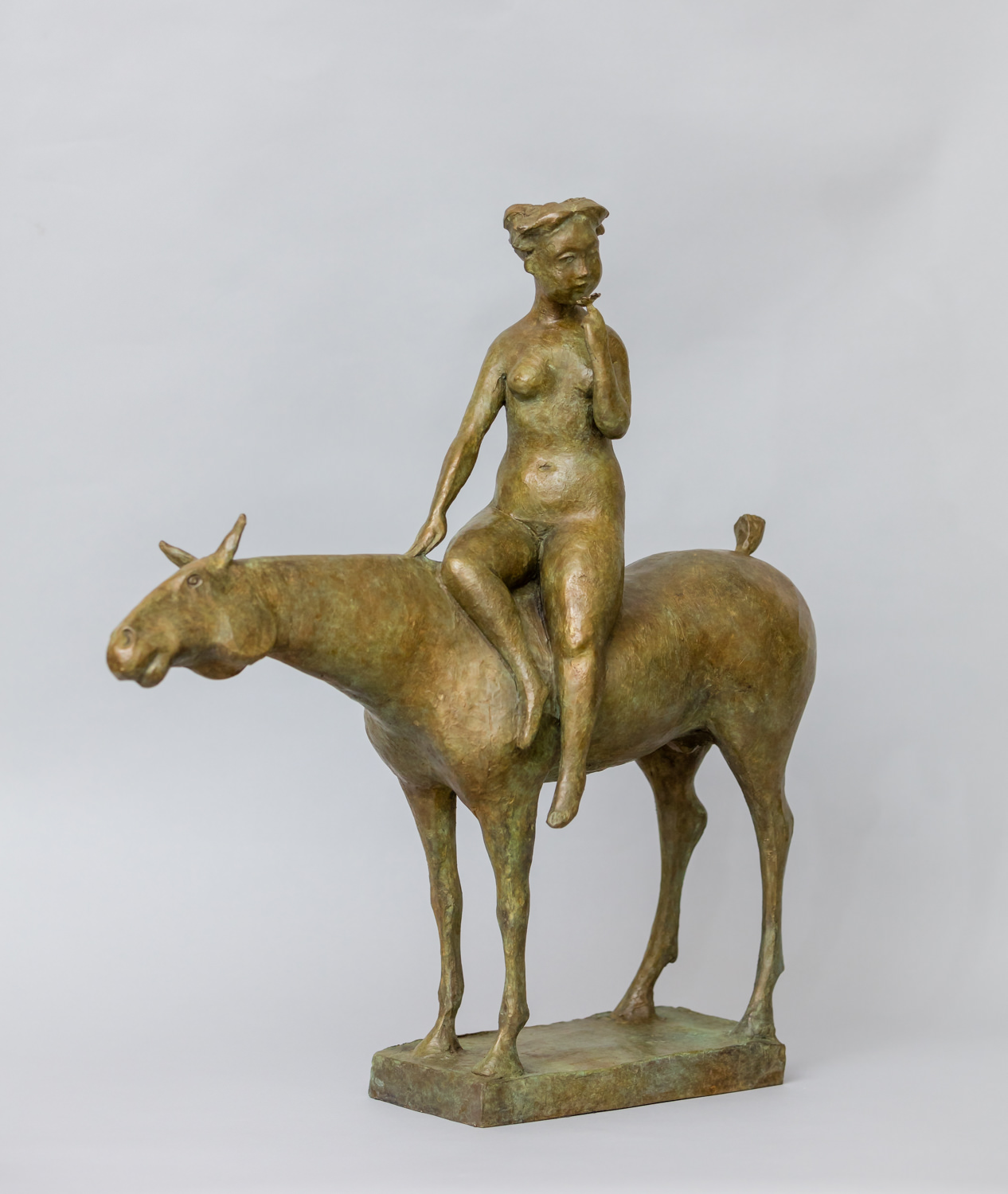 Musgrave | Seated Amazon Smelling a Rose | Bronze | 61 x 60 x 15
