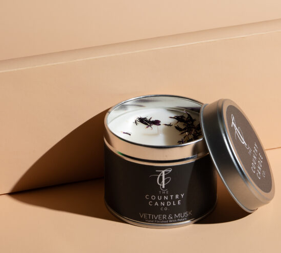 vetiver and musk candle.png