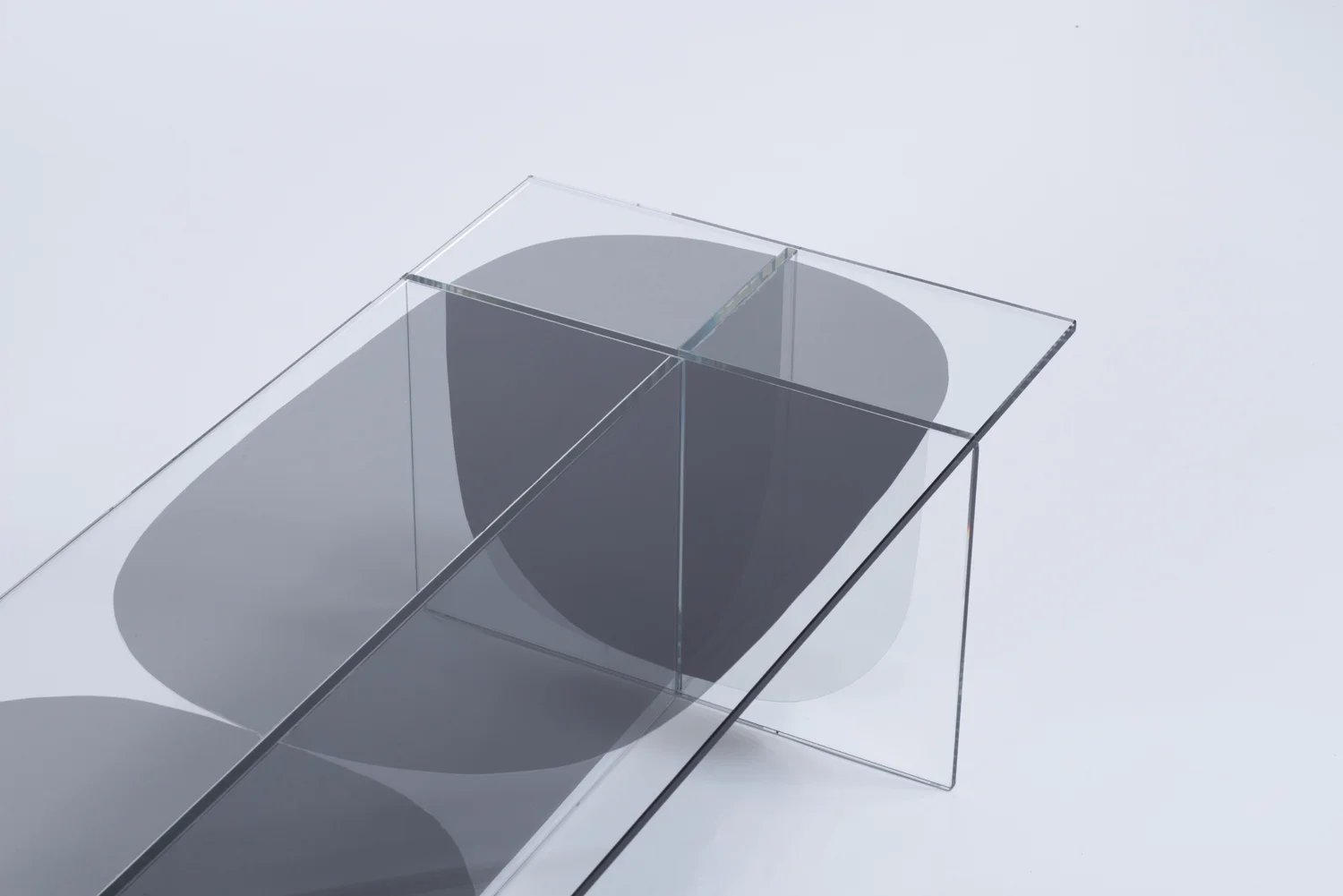 say hi to_ BiPolar Table